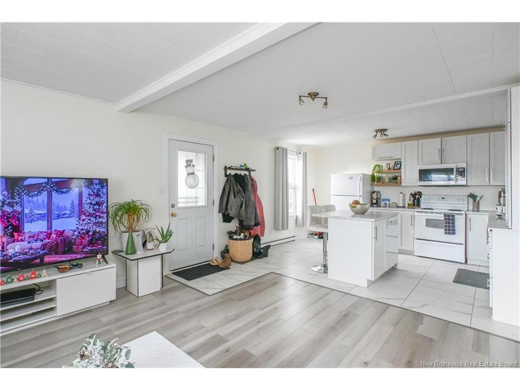 









223


Boul St-Pierre E.

BLVD,
Caraquet,




NB
E1W 1B1

