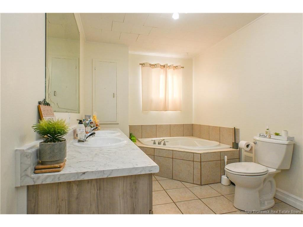 









223


Boul St-Pierre E.

BLVD,
Caraquet,




NB
E1W 1B1

