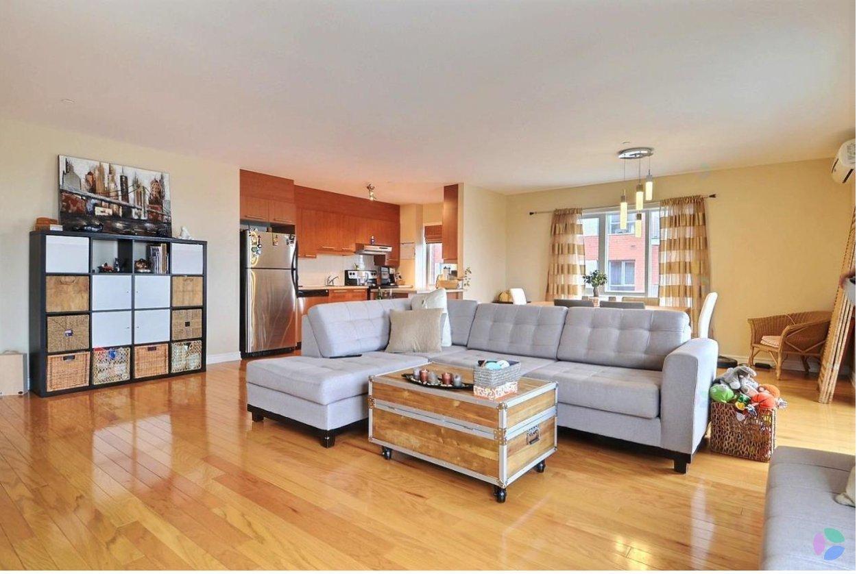 









1925


Rue Émile-Martineau

, 611,
Laval (Laval-des-Rapides),




QC
H7N0B2

