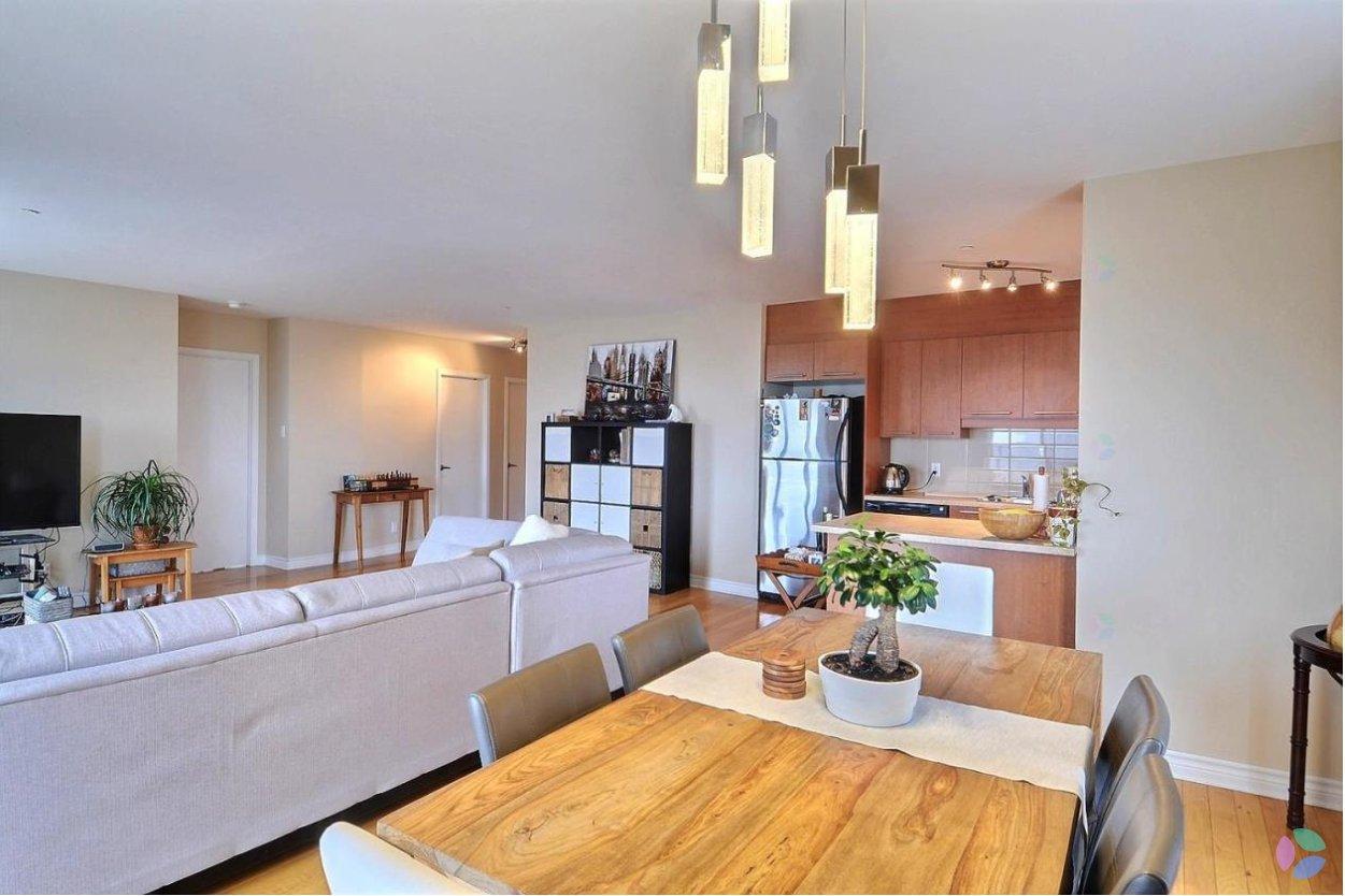 









1925


Rue Émile-Martineau

, 611,
Laval (Laval-des-Rapides),




QC
H7N0B2

