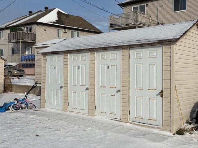 









1411

 - 1415


Rue de Ribeira-Grande

,
Laval (Chomedey),




QC
H7W5N9

