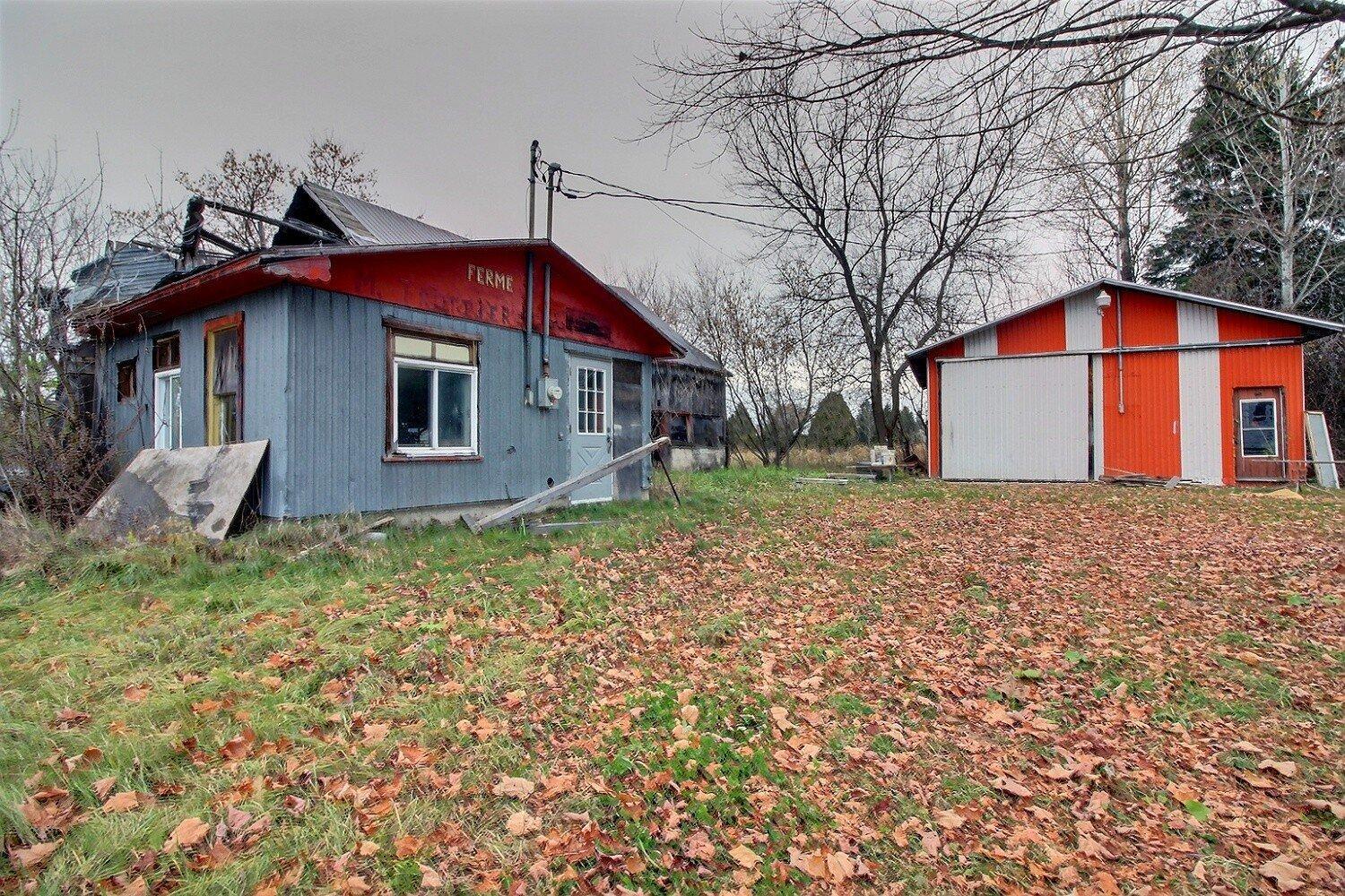 









150

 - 152


Ch. Ste-Anne

,
Saint-Alban,




QC
G0A3B0

