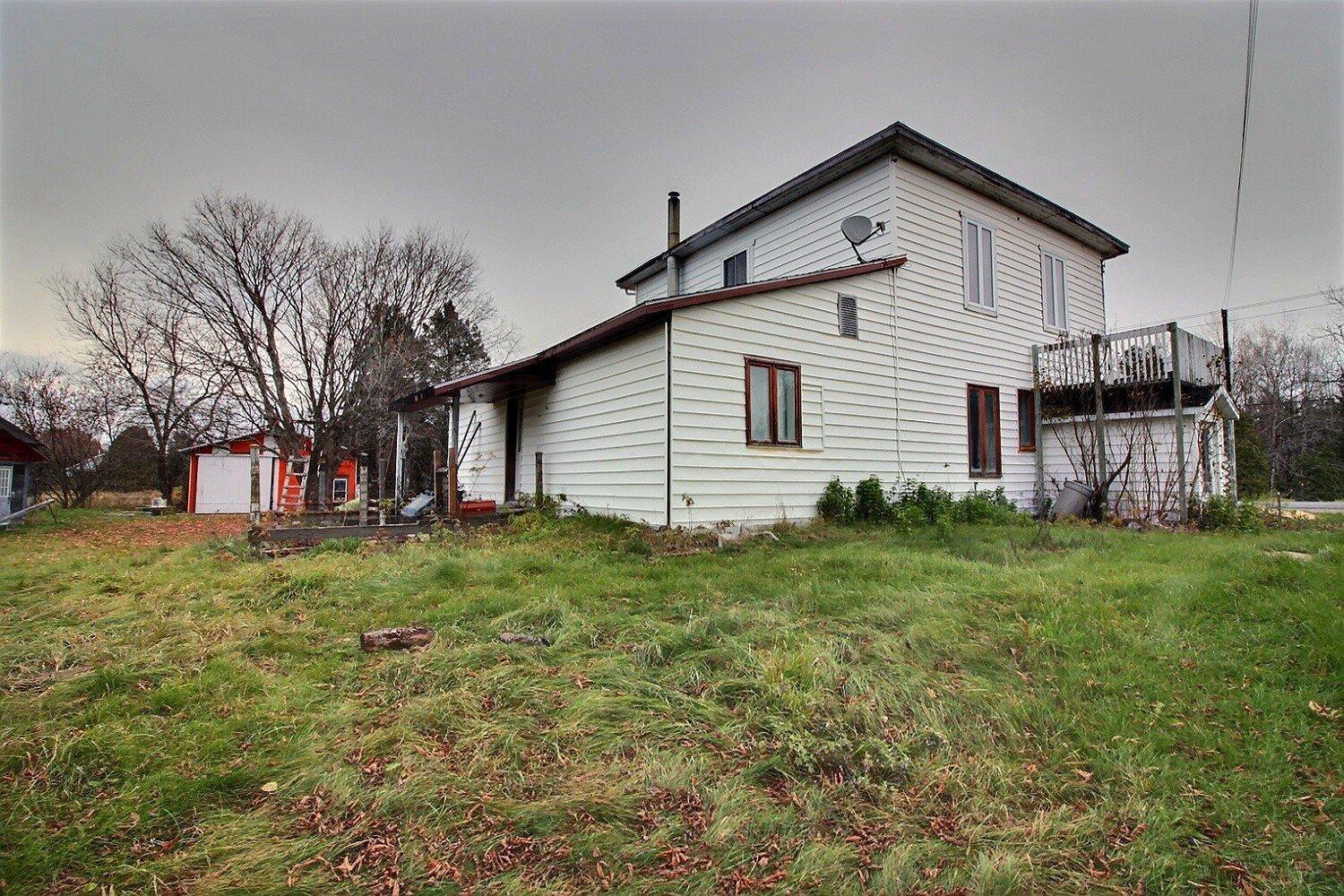 









150

 - 152


Ch. Ste-Anne

,
Saint-Alban,




QC
G0A3B0

