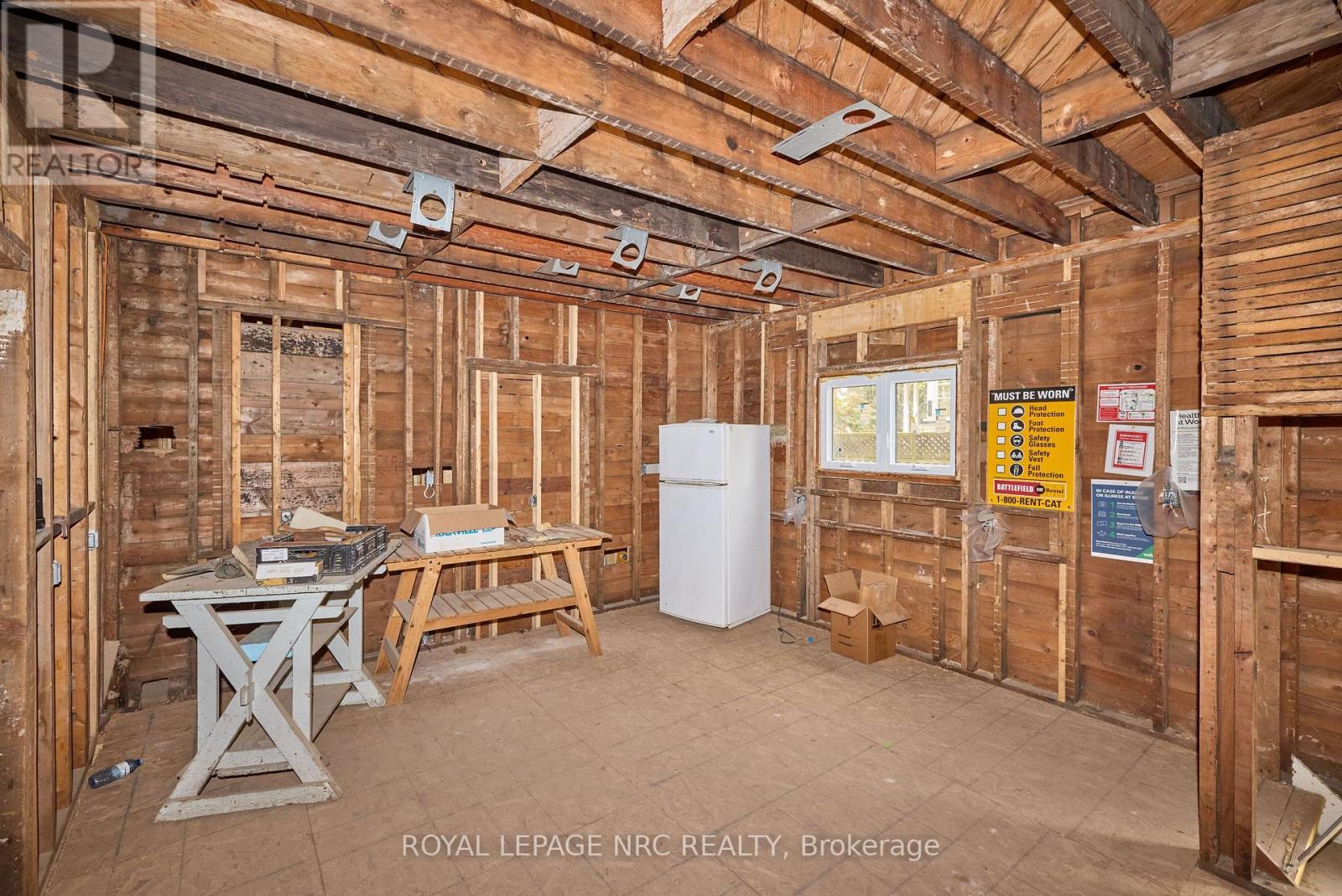 












5427 RIVER ROAD

,
Niagara Falls (Downtown),




Ontario
L2E3H1

