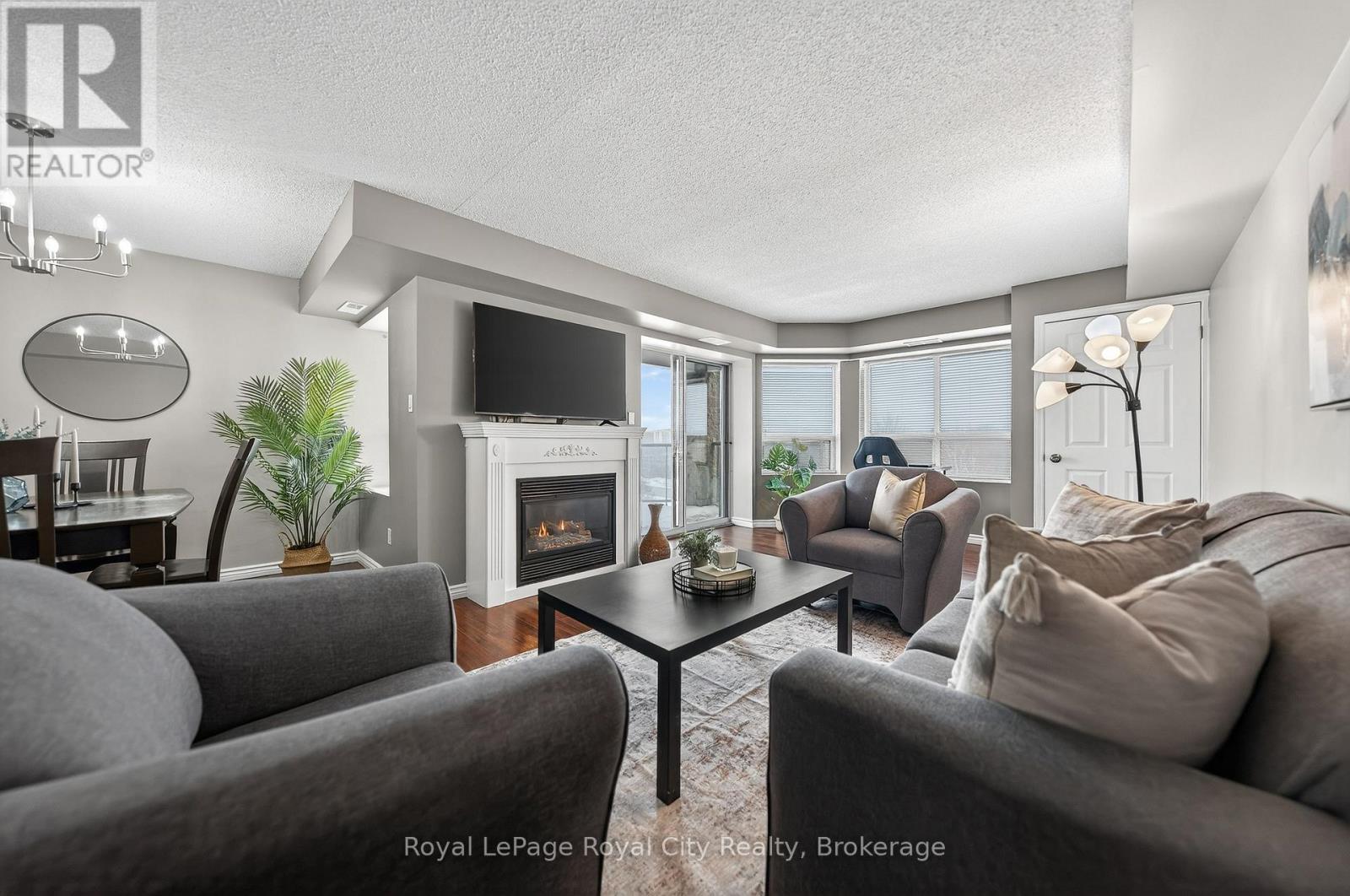 












701 - 281 BRISTOL STREET

,
Guelph (Junction/Onward Willow),




Ontario
N1H8J3

