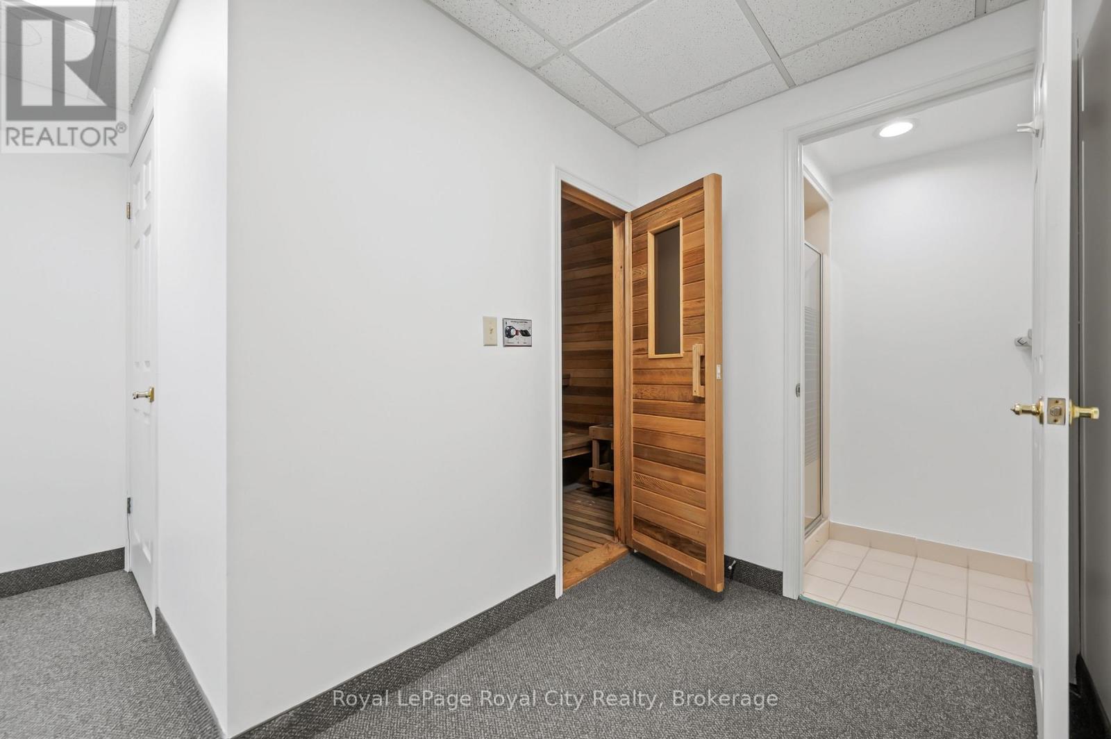 












701 - 281 BRISTOL STREET

,
Guelph (Junction/Onward Willow),




Ontario
N1H8J3

