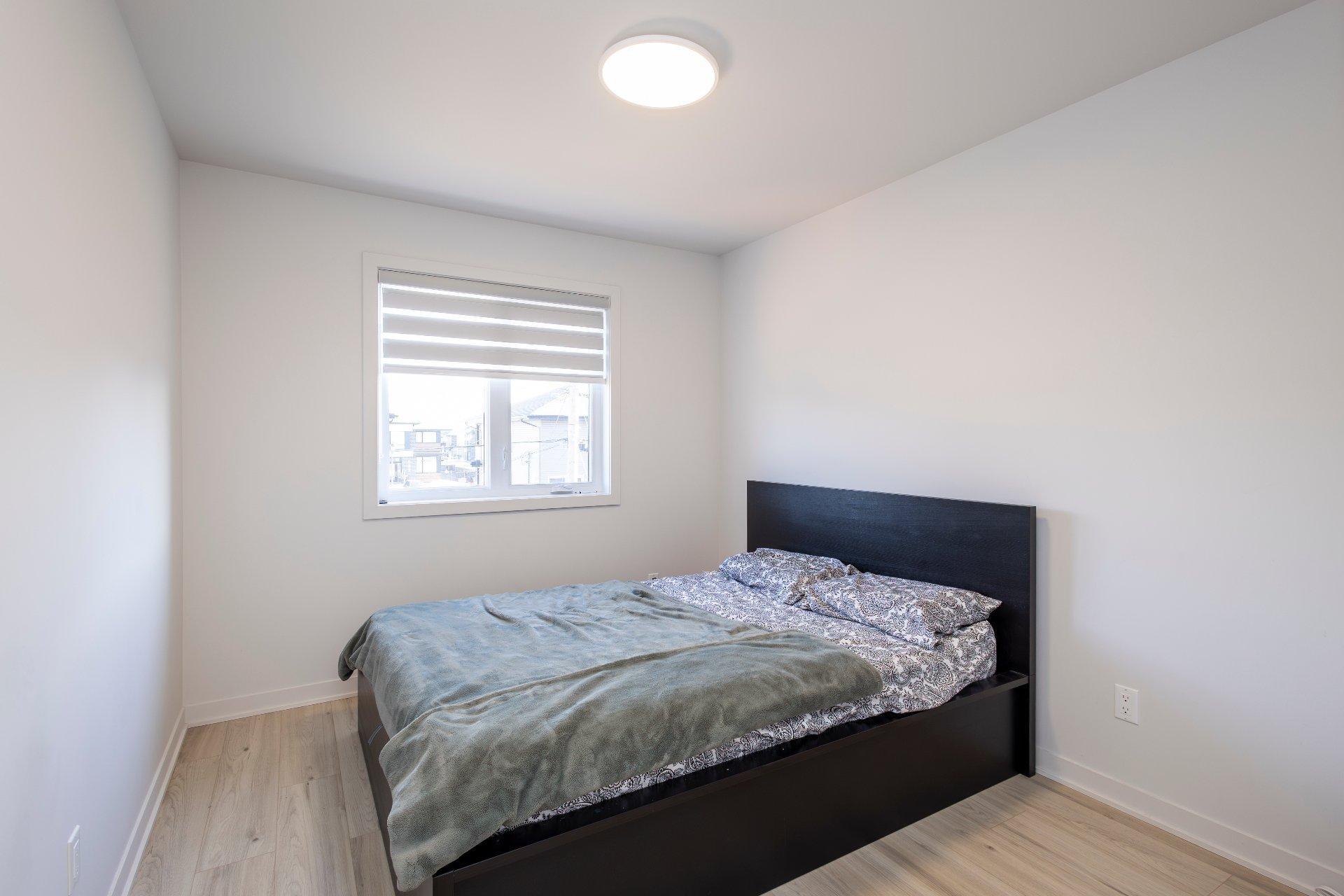 









3250


Rue du Riesling

,
Sainte-Marthe-sur-le-Lac,




QC
J0N1P0

