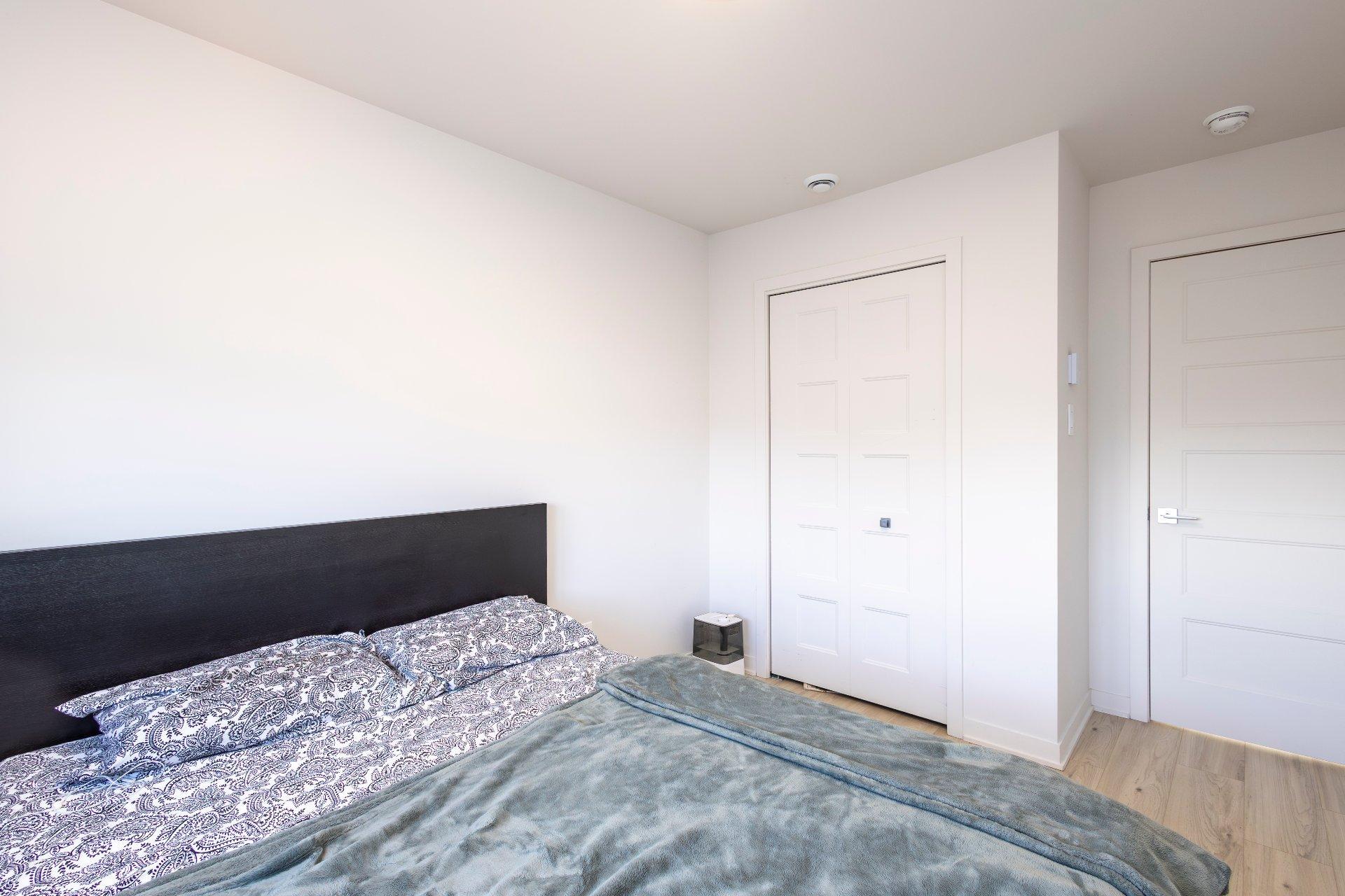 









3250


Rue du Riesling

,
Sainte-Marthe-sur-le-Lac,




QC
J0N1P0

