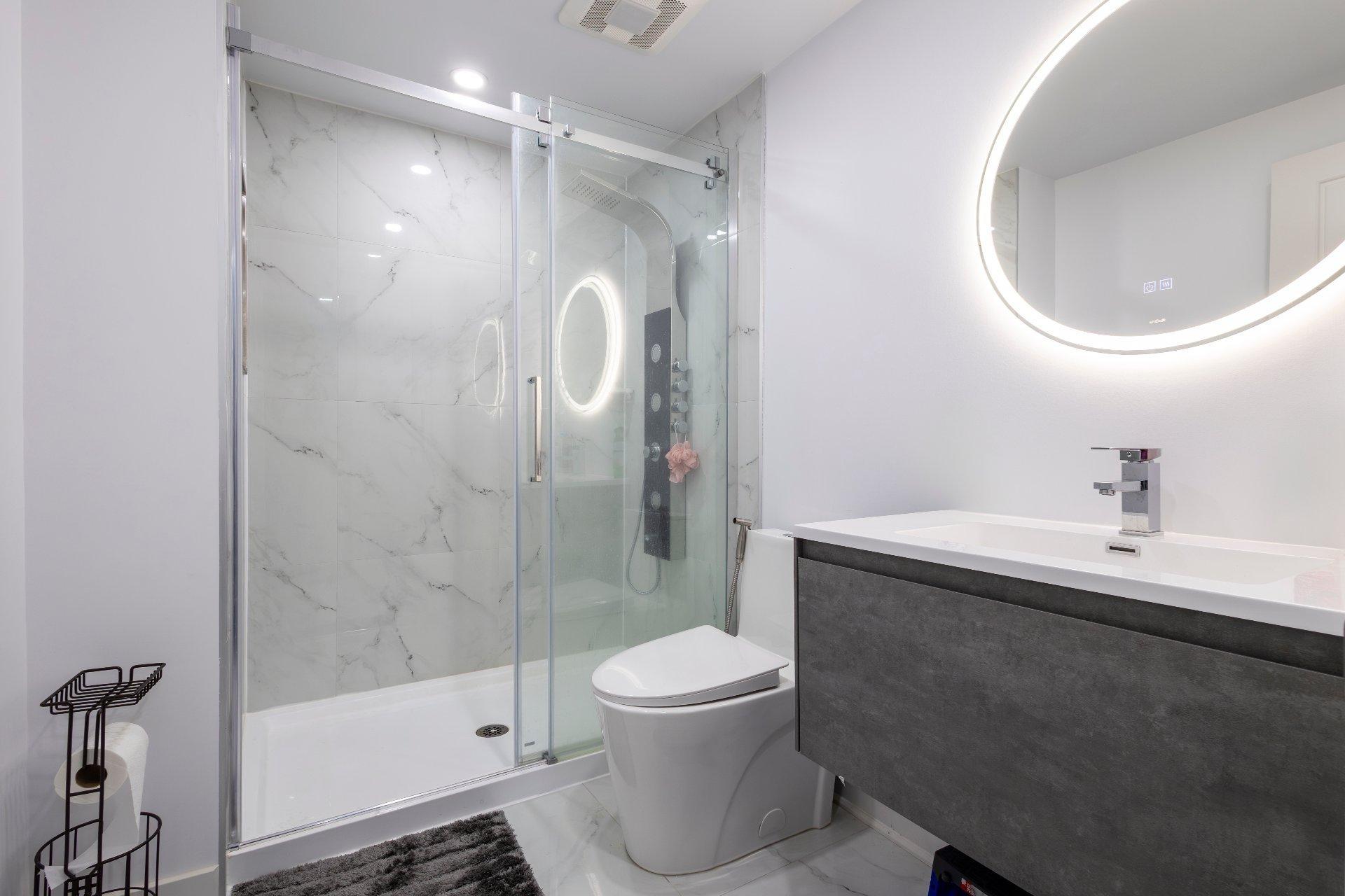 









3250


Rue du Riesling

,
Sainte-Marthe-sur-le-Lac,




QC
J0N1P0

