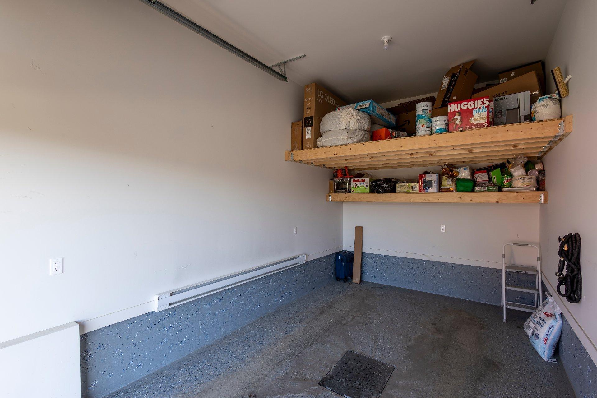 









3250


Rue du Riesling

,
Sainte-Marthe-sur-le-Lac,




QC
J0N1P0

