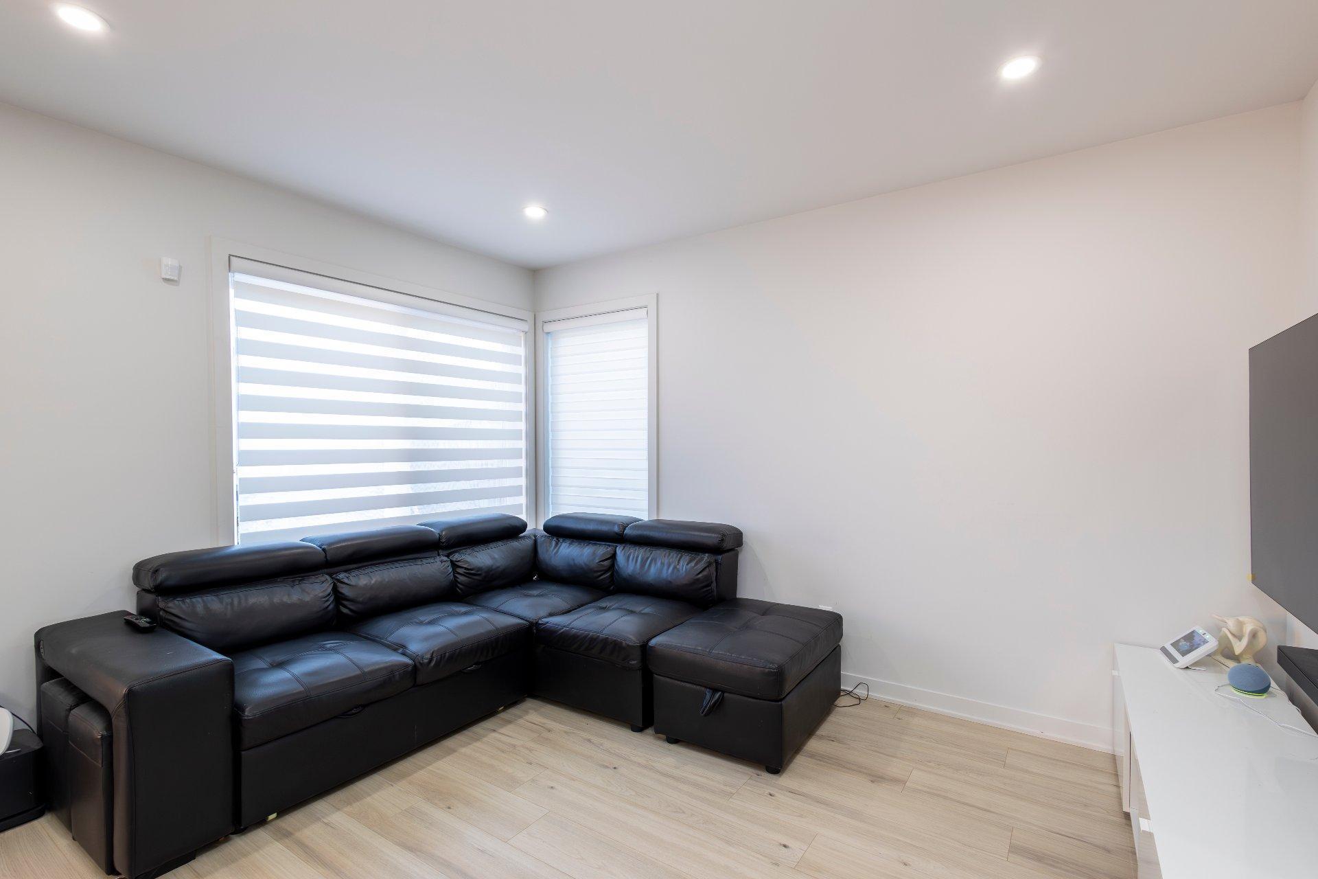 









3250


Rue du Riesling

,
Sainte-Marthe-sur-le-Lac,




QC
J0N1P0

