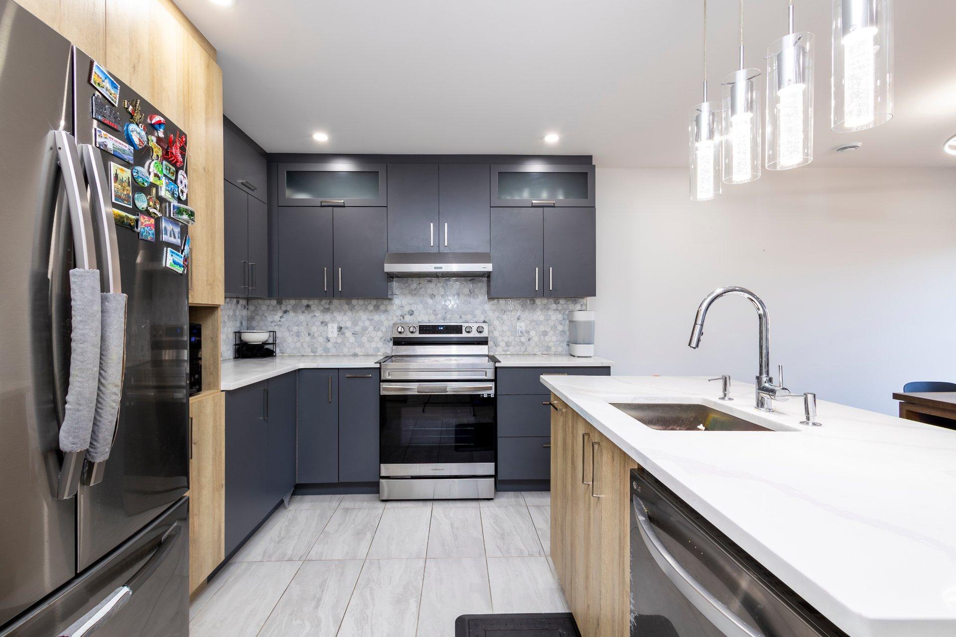 









3250


Rue du Riesling

,
Sainte-Marthe-sur-le-Lac,




QC
J0N1P0

