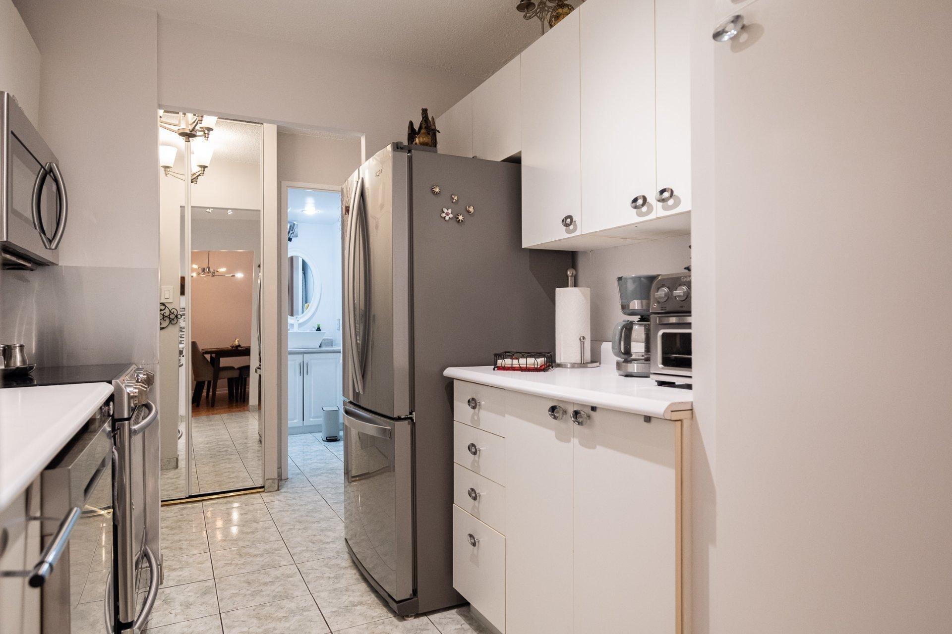 









2555


Av. du Havre-des-Îles

, 216,
Laval (Chomedey),




QC
H7W4R4

