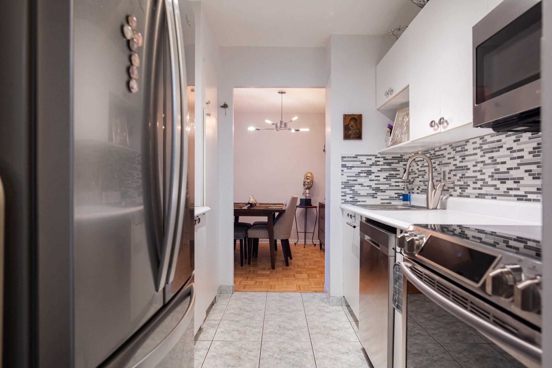 









2555


Av. du Havre-des-Îles

, 216,
Laval (Chomedey),




QC
H7W4R4

