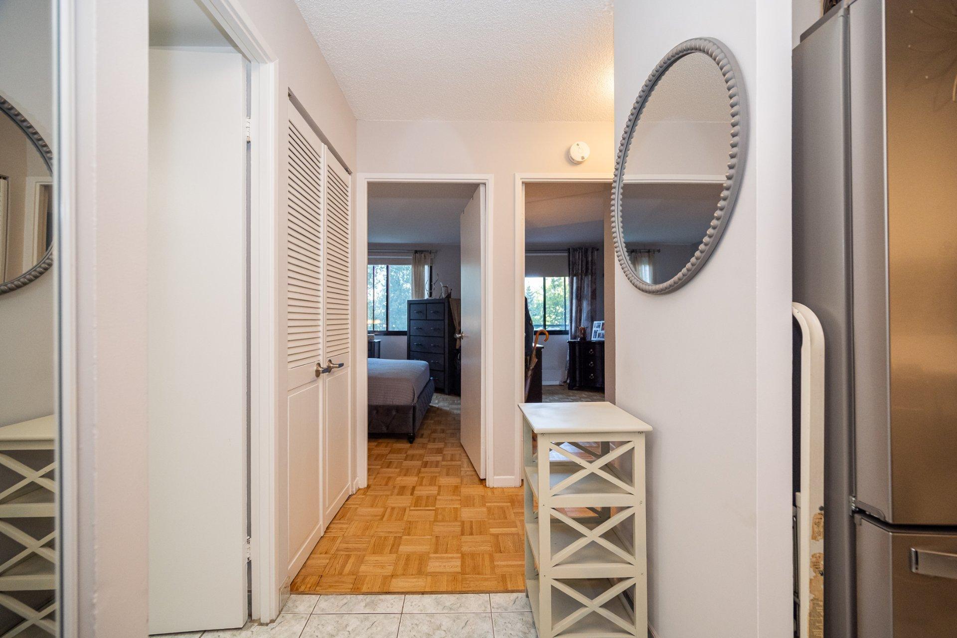 









2555


Av. du Havre-des-Îles

, 216,
Laval (Chomedey),




QC
H7W4R4

