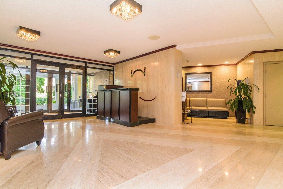 









2555


Av. du Havre-des-Îles

, 216,
Laval (Chomedey),




QC
H7W4R4

