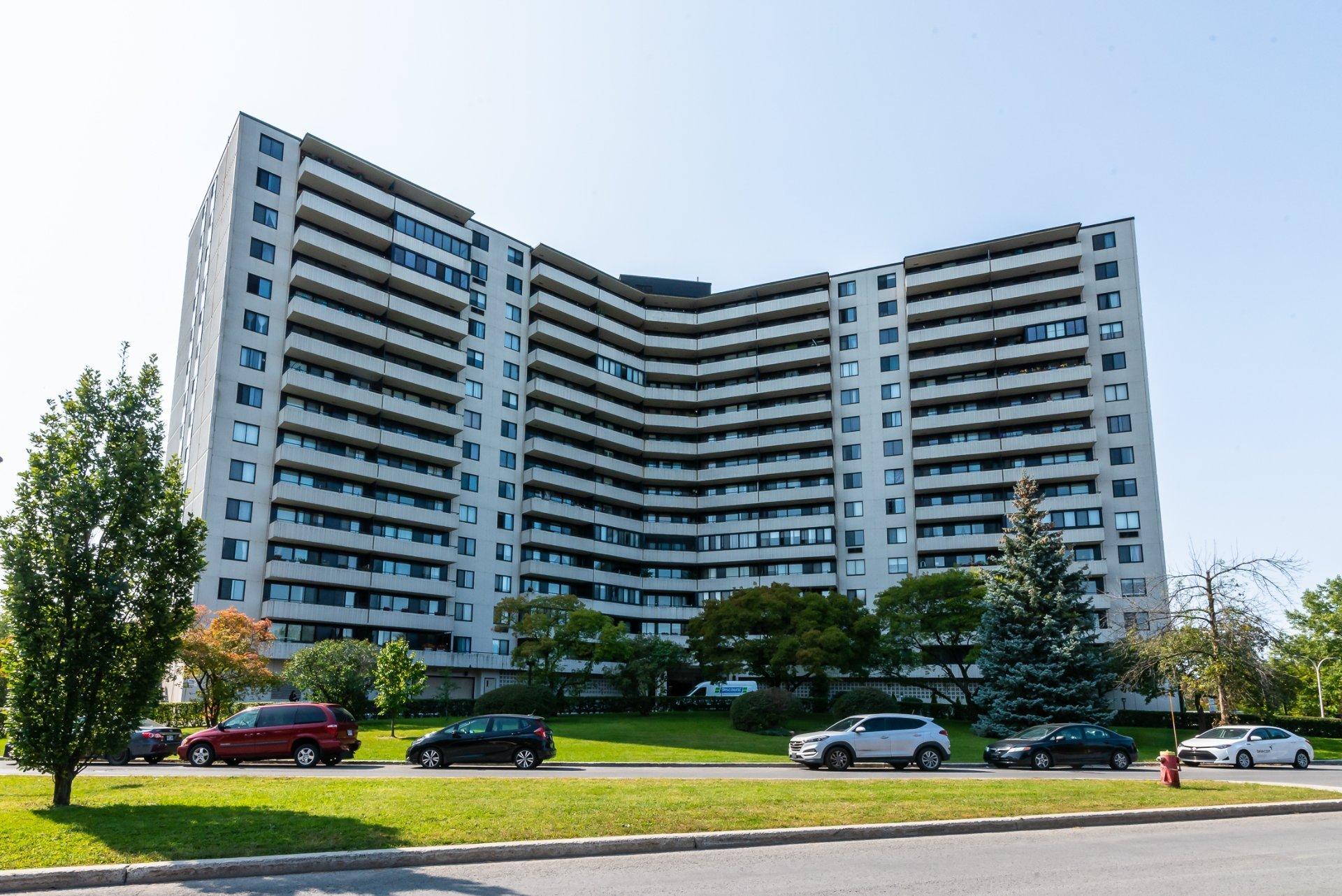 









2555


Av. du Havre-des-Îles

, 216,
Laval (Chomedey),




QC
H7W4R4

