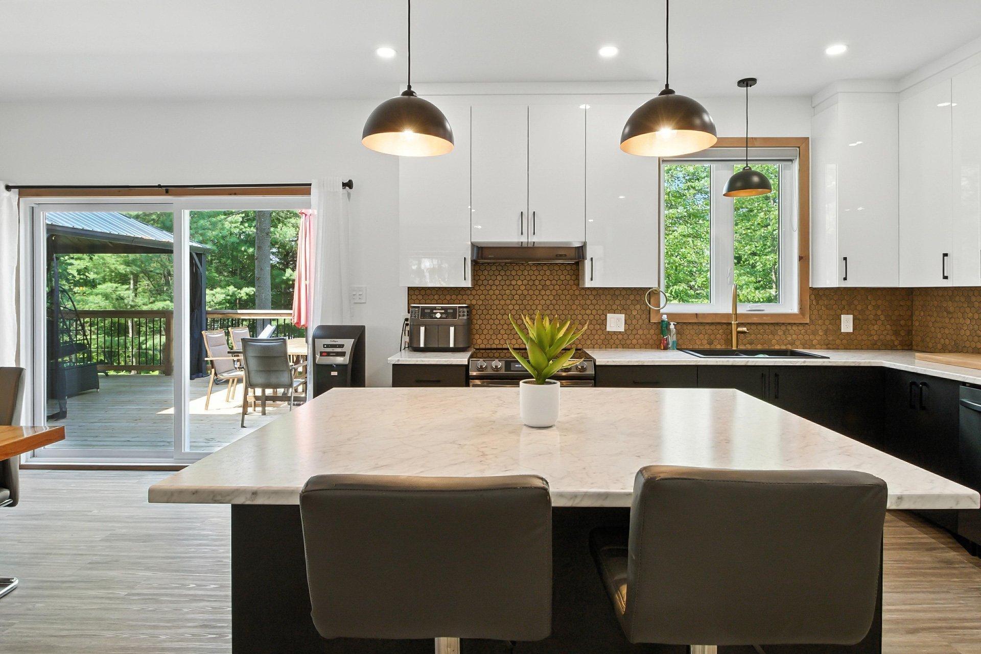 









90


Ch. du Huard

,
Val-des-Bois,




QC
J0X3C0

