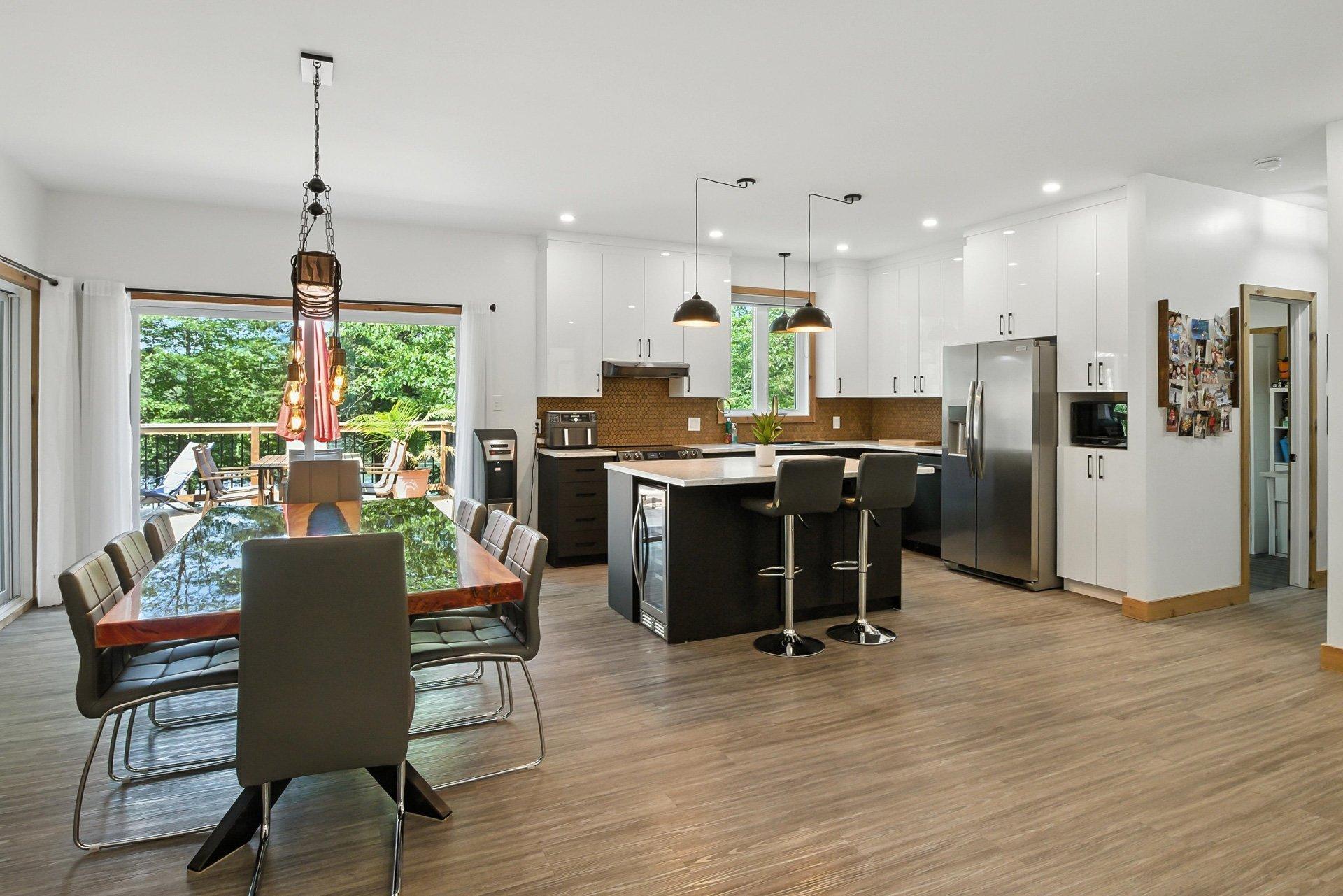 









90


Ch. du Huard

,
Val-des-Bois,




QC
J0X3C0

