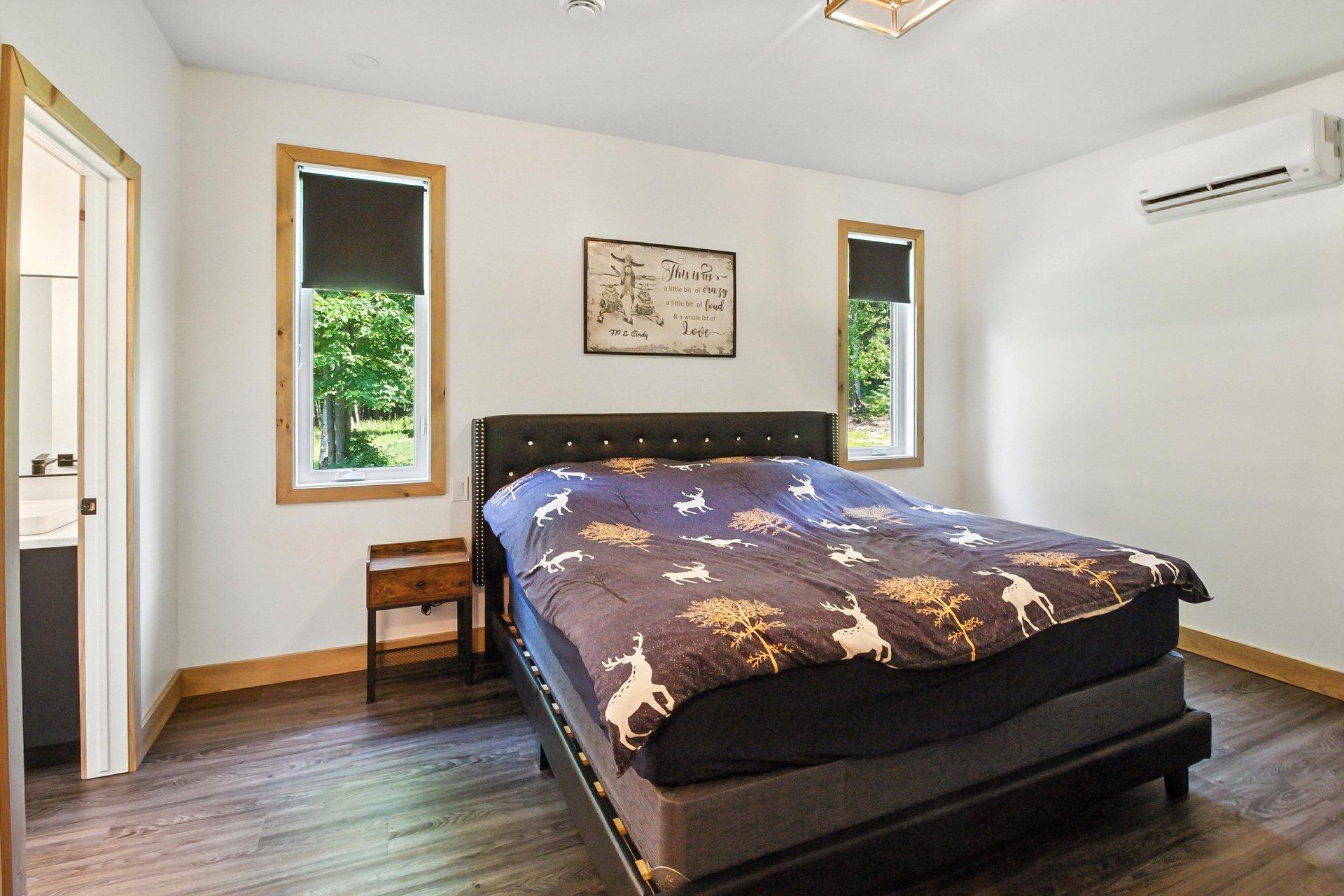 









90


Ch. du Huard

,
Val-des-Bois,




QC
J0X3C0

