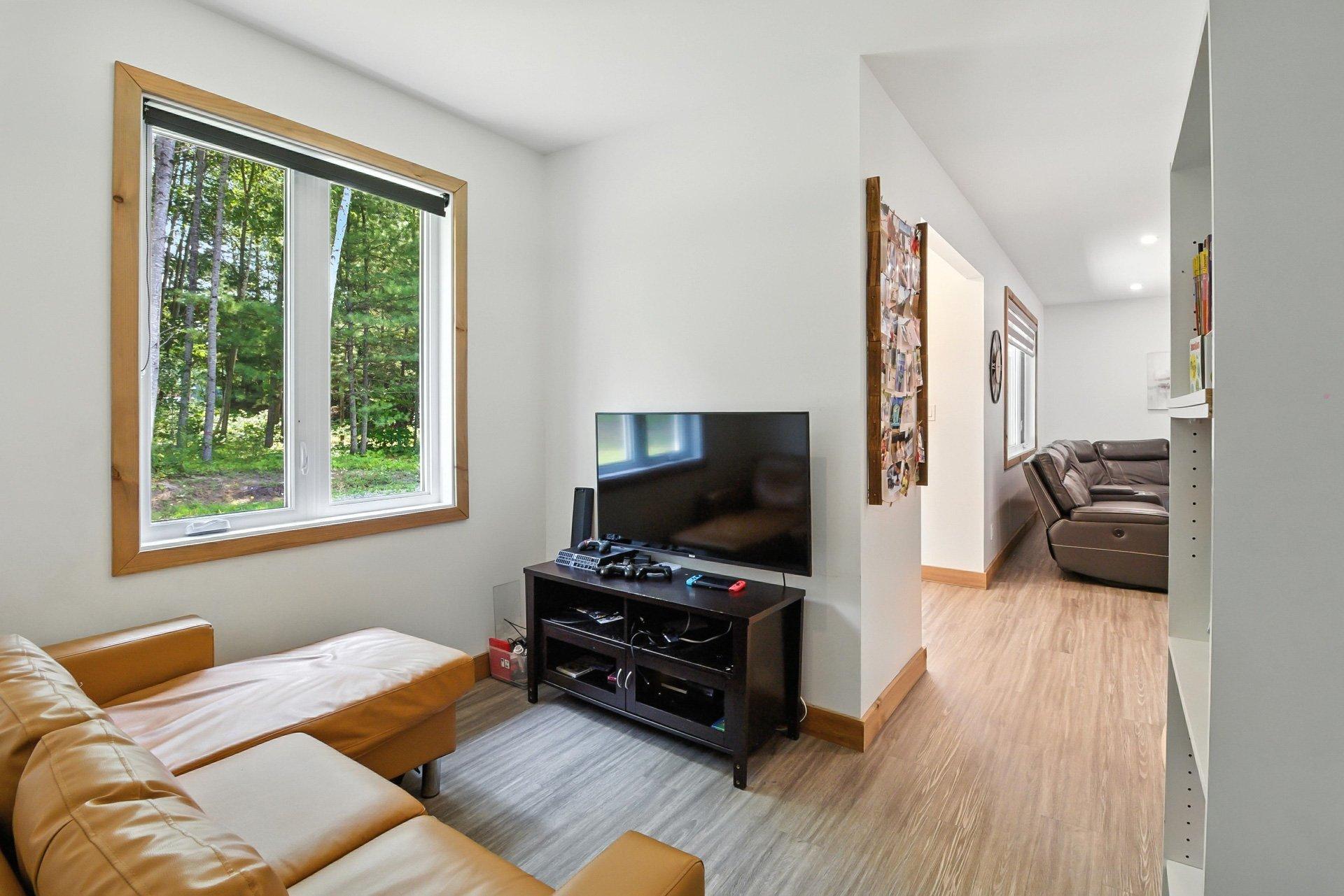 









90


Ch. du Huard

,
Val-des-Bois,




QC
J0X3C0

