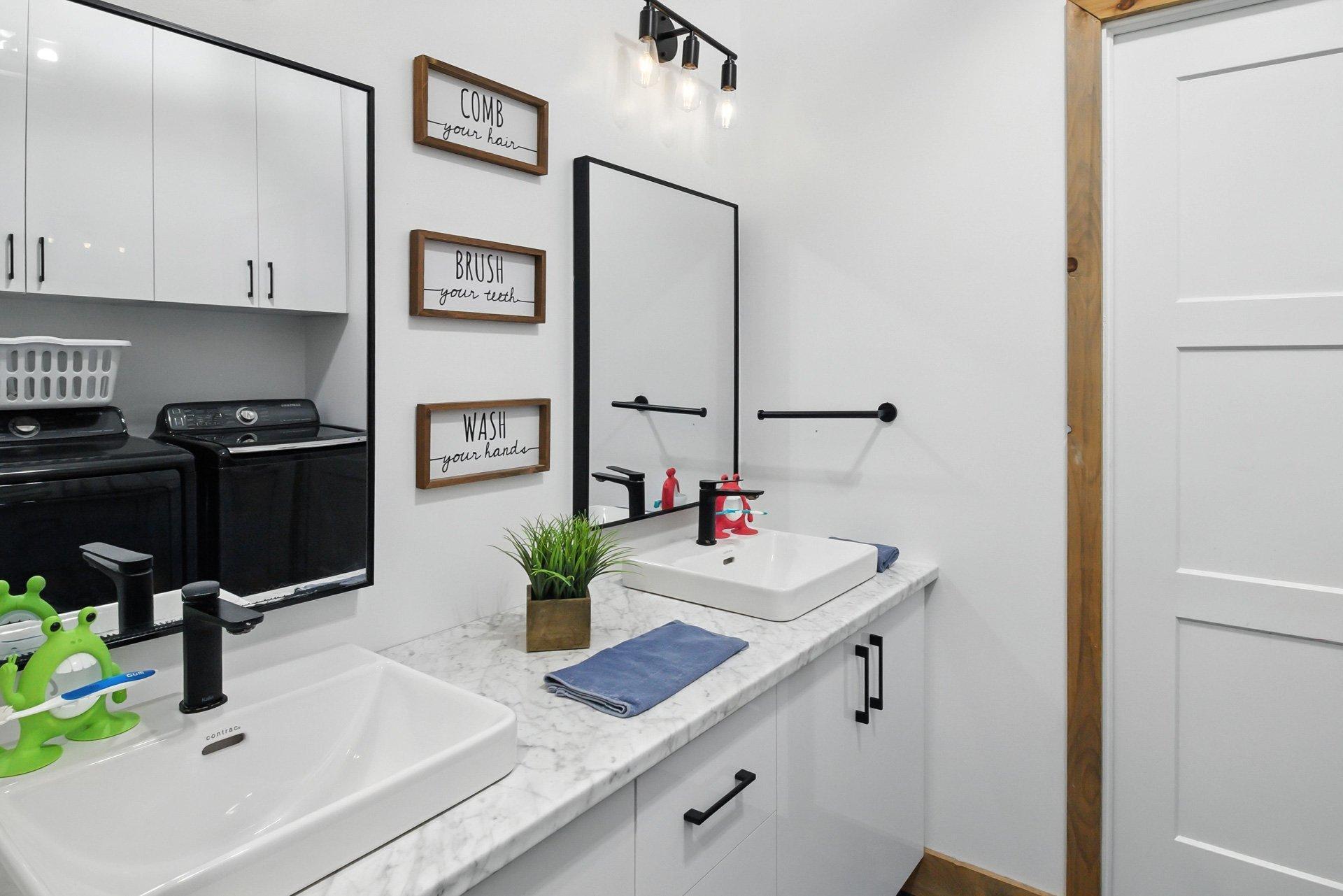 









90


Ch. du Huard

,
Val-des-Bois,




QC
J0X3C0

