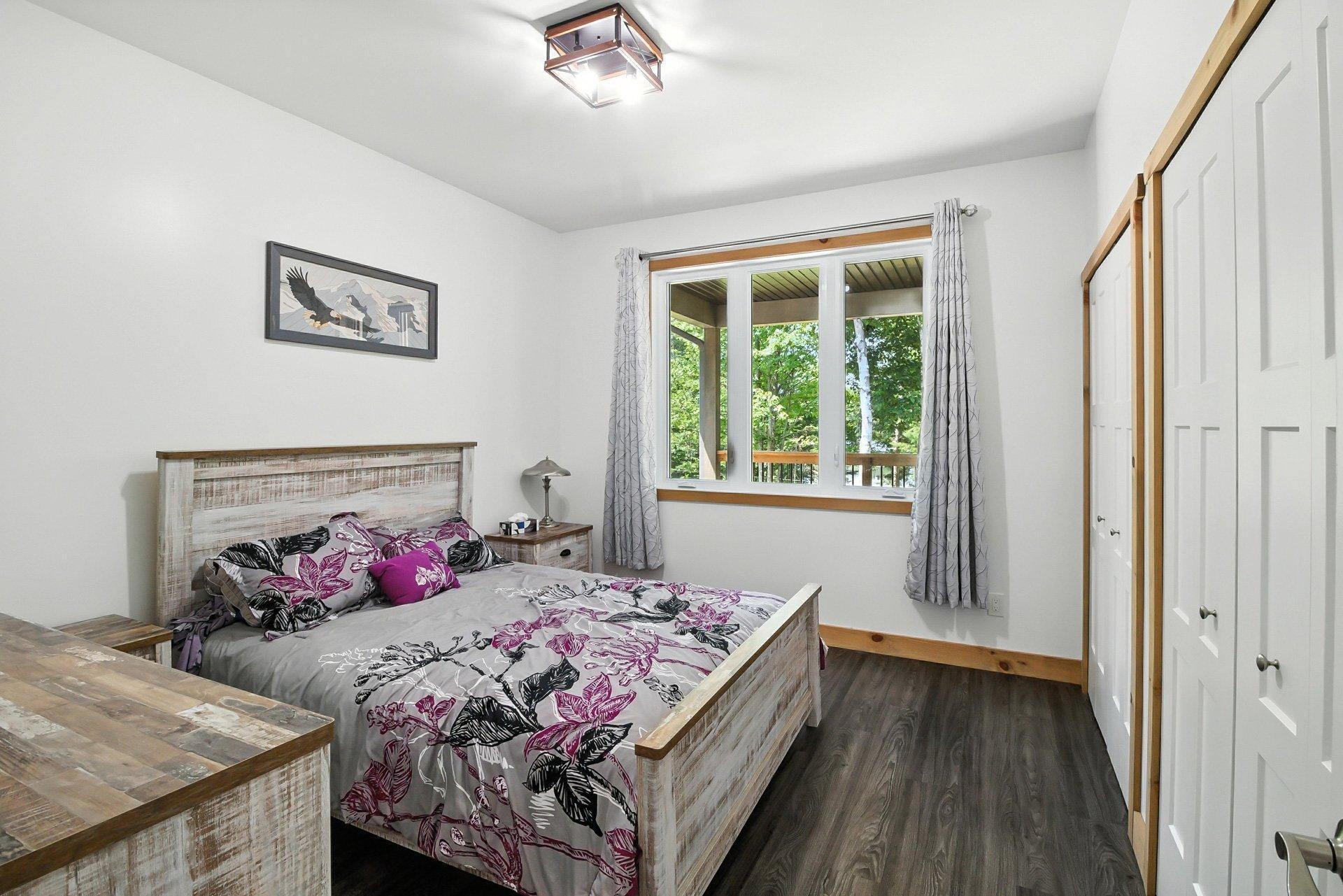 









90


Ch. du Huard

,
Val-des-Bois,




QC
J0X3C0

