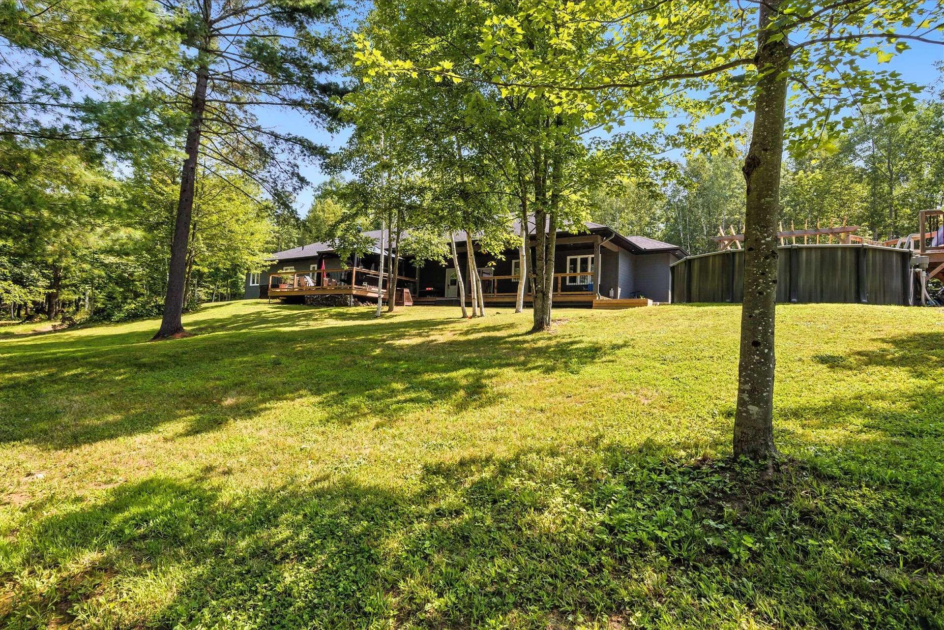 









90


Ch. du Huard

,
Val-des-Bois,




QC
J0X3C0

