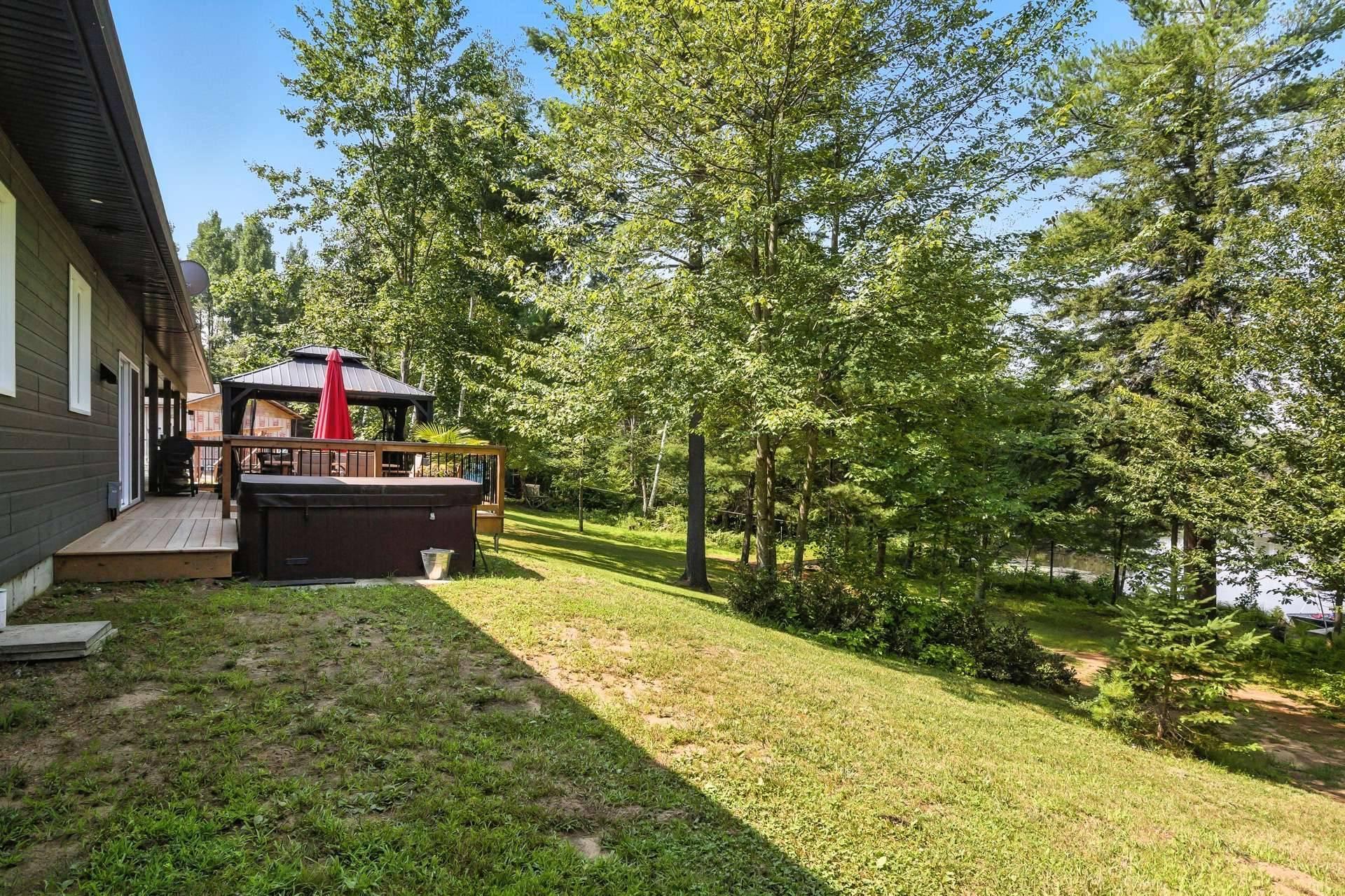 









90


Ch. du Huard

,
Val-des-Bois,




QC
J0X3C0

