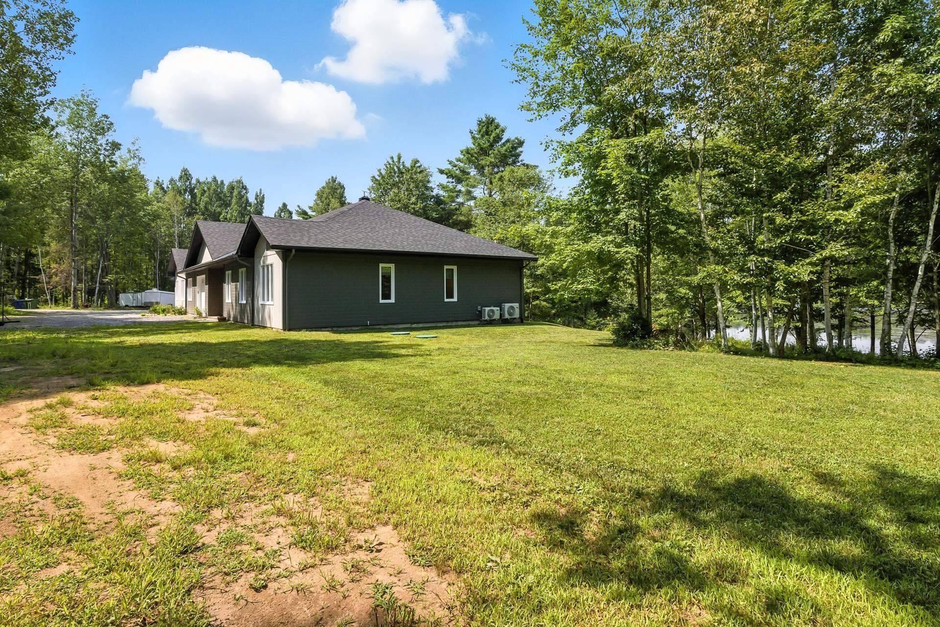 









90


Ch. du Huard

,
Val-des-Bois,




QC
J0X3C0

