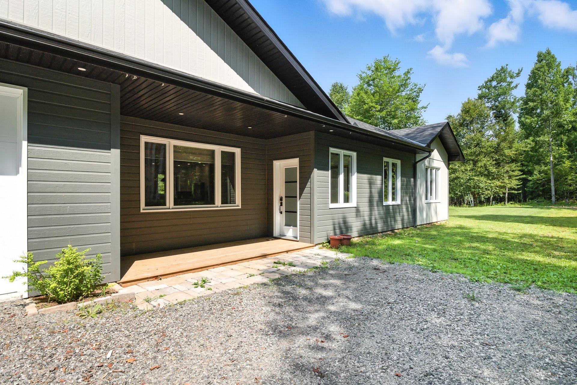 









90


Ch. du Huard

,
Val-des-Bois,




QC
J0X3C0

