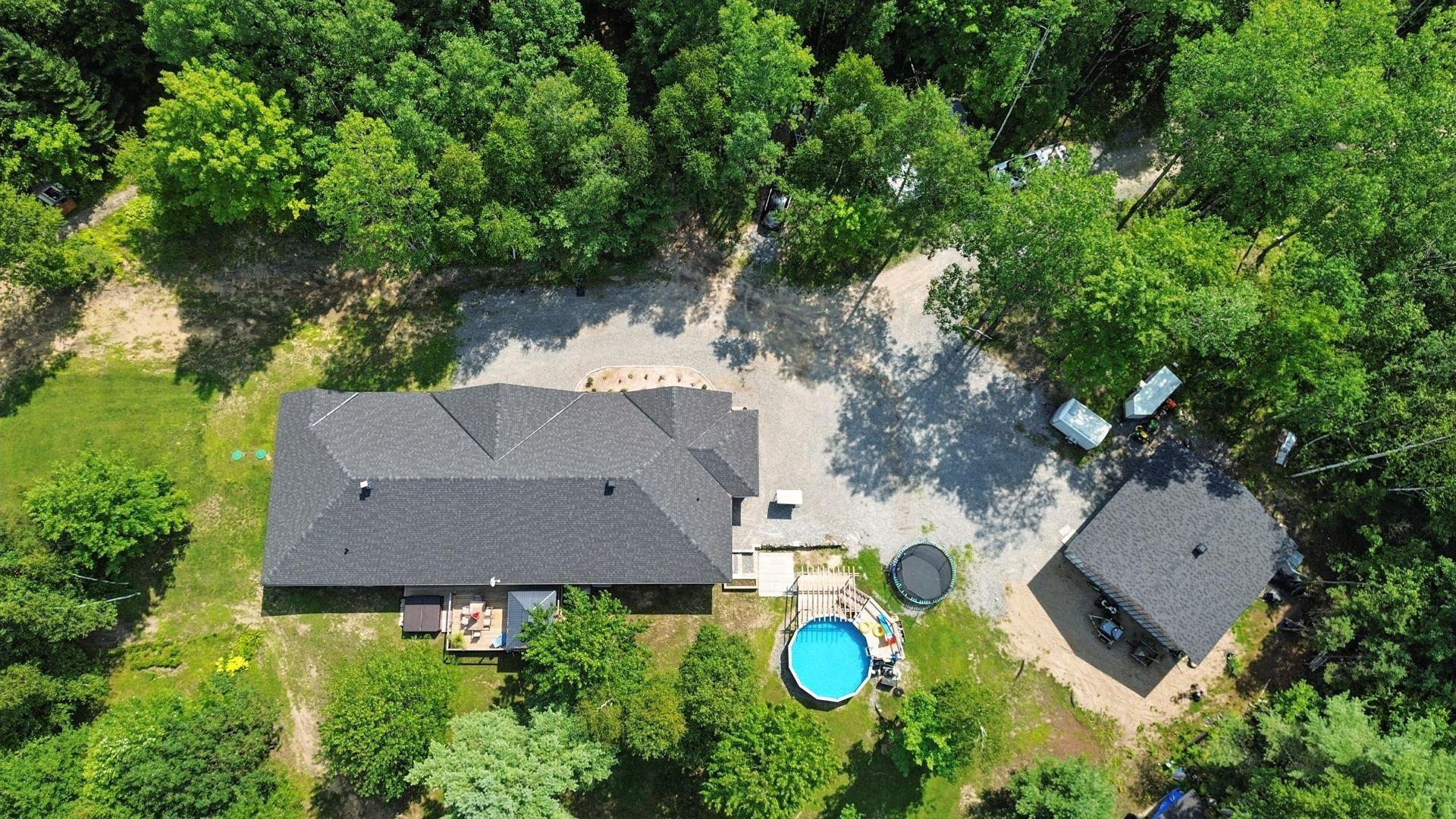 









90


Ch. du Huard

,
Val-des-Bois,




QC
J0X3C0

