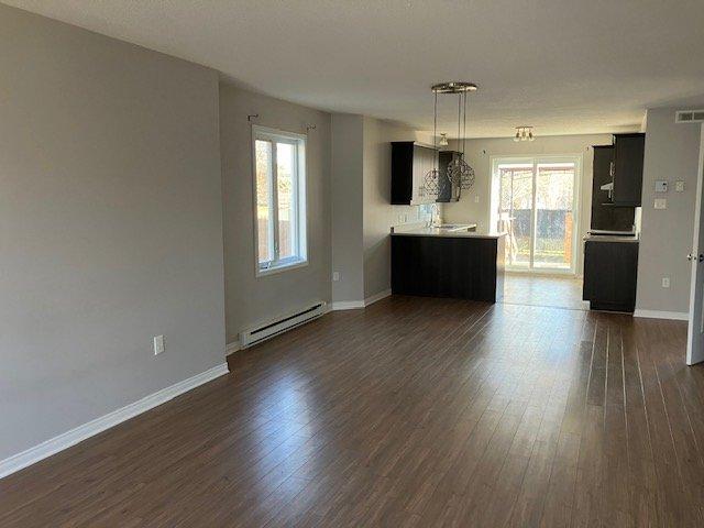 









26


Rue de la Bourgade

,
Gatineau (Gatineau),




QC
J8P0E2

