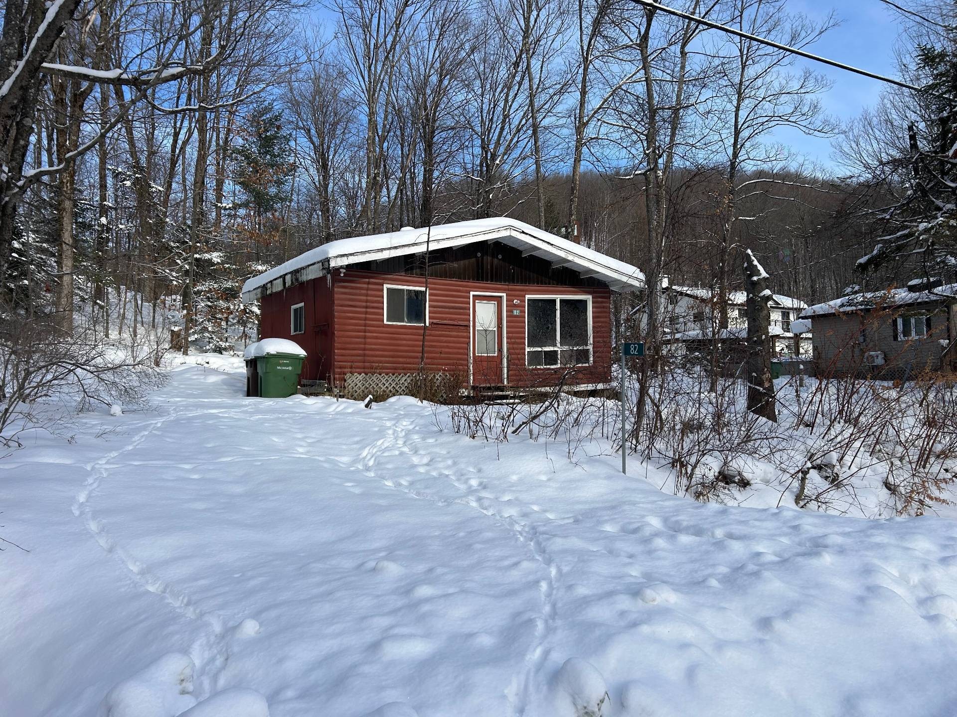 









82


Rue du Lac-des-Sittelles

,
Austin,




QC
J0B1B0

