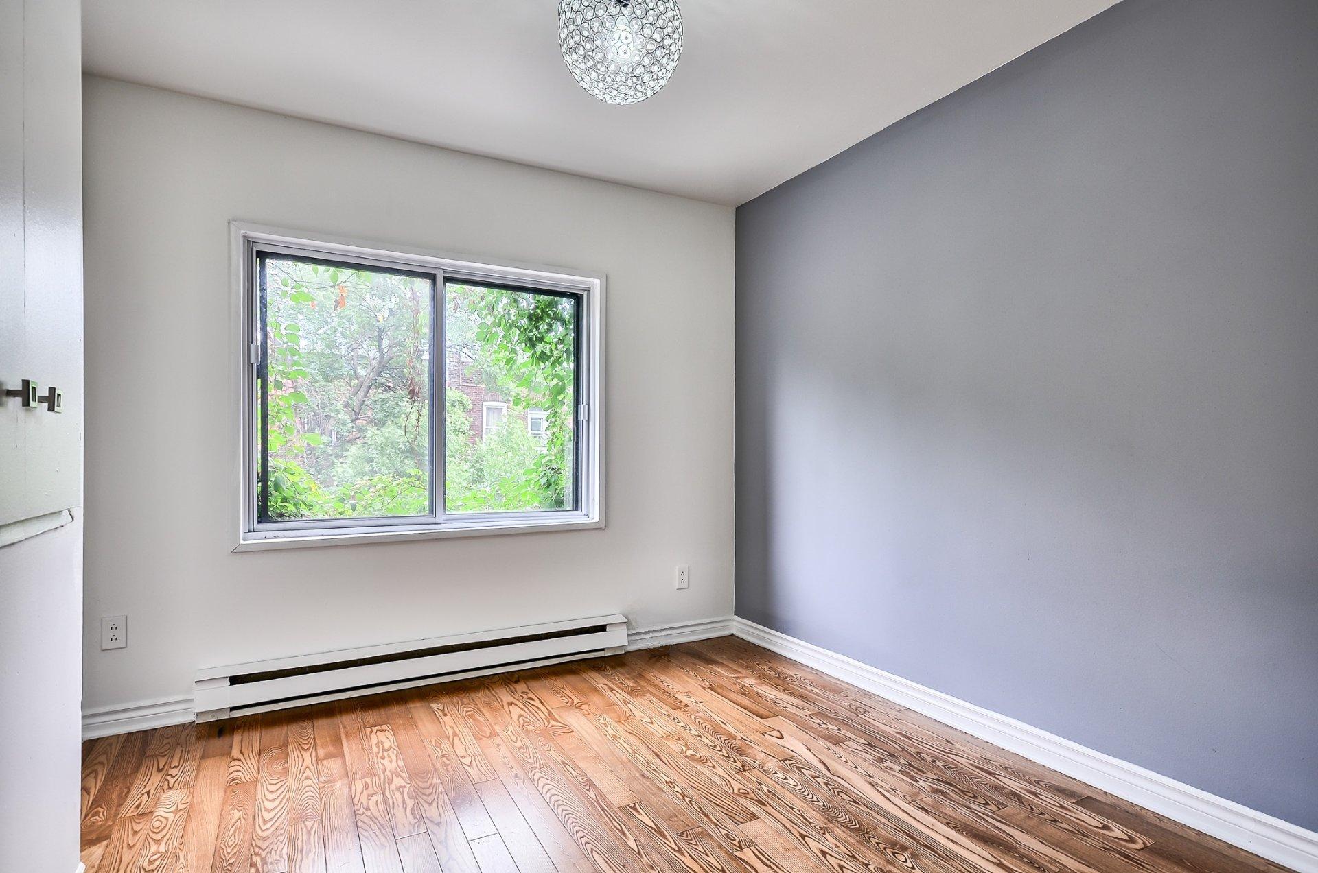 









1626

 - 1636


Rue St-Germain

,
Montréal (Mercier/Hochelaga-Maisonneuve),




QC
H1W2T4

