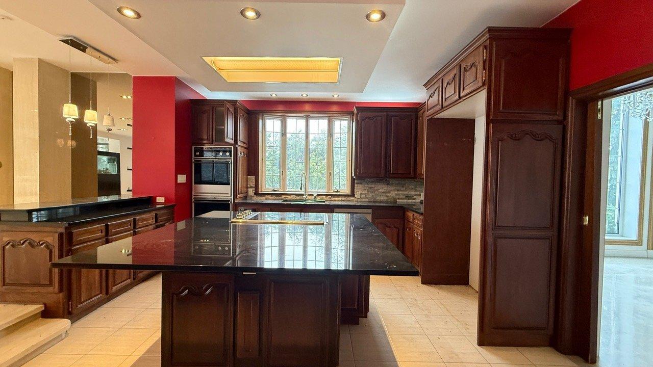 









8855


Boul. Gouin E.

,
Montréal (Rivière-des-Prairies/Pointe-aux-Trembles),




QC
H1E2P7

