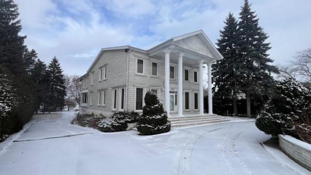 









8855


Boul. Gouin E.

,
Montréal (Rivière-des-Prairies/Pointe-aux-Trembles),




QC
H1E2P7

