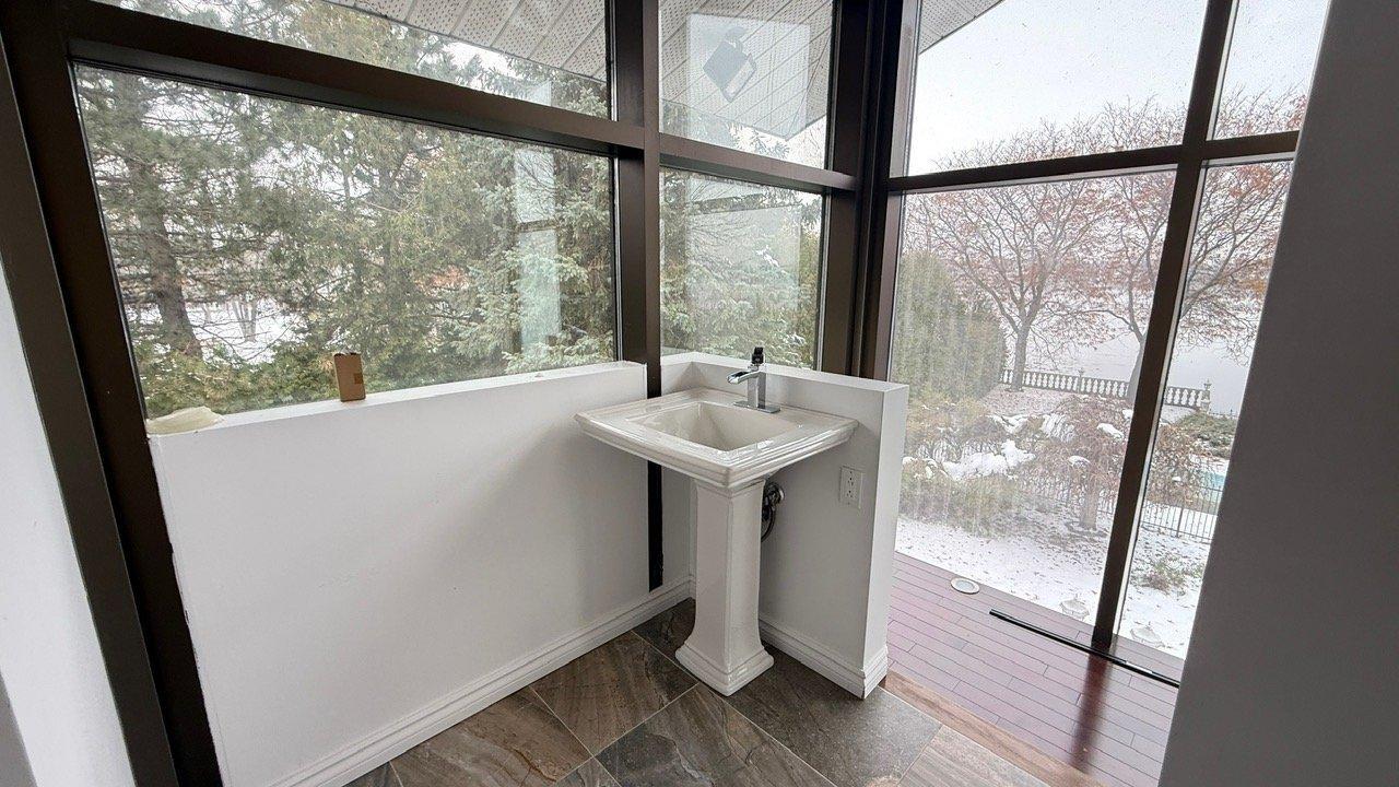 









8855


Boul. Gouin E.

,
Montréal (Rivière-des-Prairies/Pointe-aux-Trembles),




QC
H1E2P7

