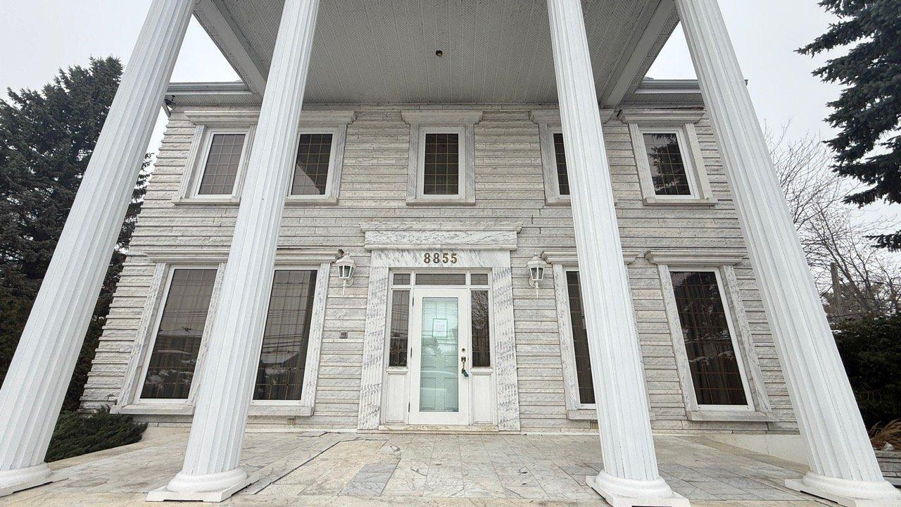 









8855


Boul. Gouin E.

,
Montréal (Rivière-des-Prairies/Pointe-aux-Trembles),




QC
H1E2P7

