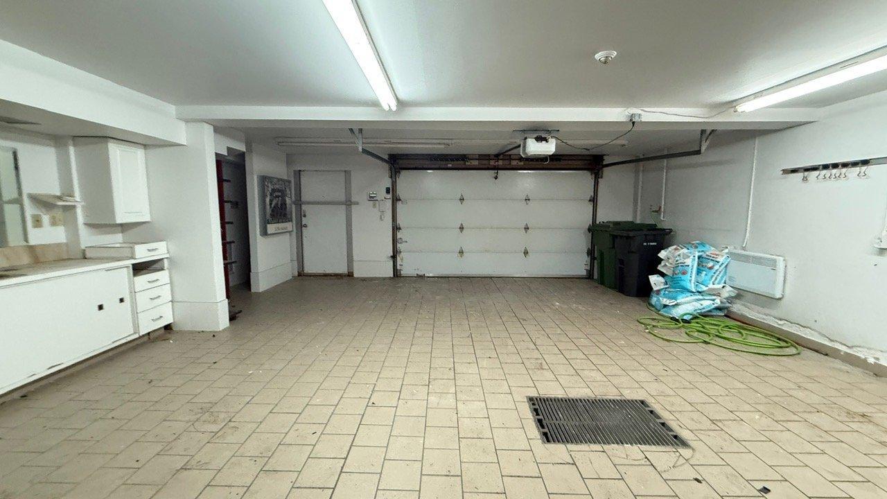 









8855


Boul. Gouin E.

,
Montréal (Rivière-des-Prairies/Pointe-aux-Trembles),




QC
H1E2P7

