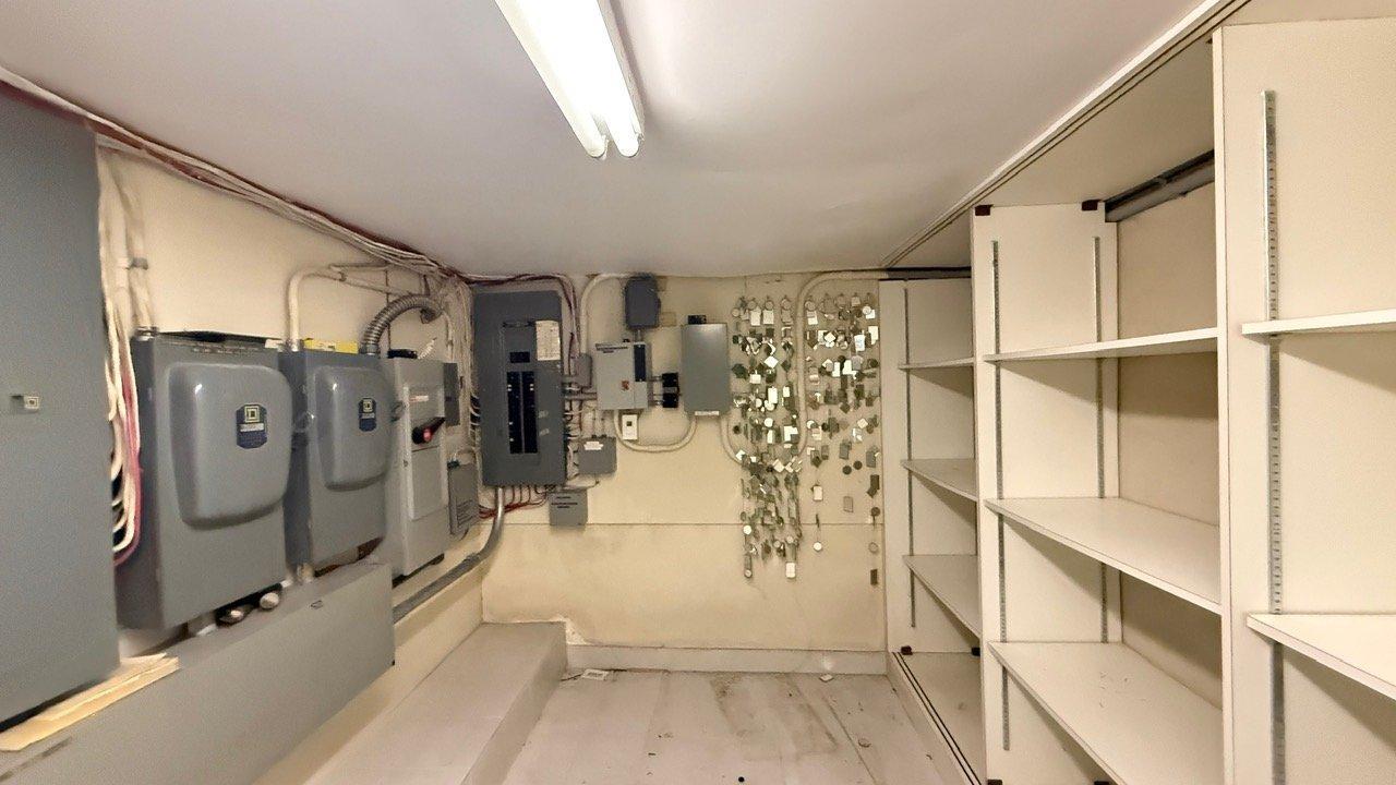 









8855


Boul. Gouin E.

,
Montréal (Rivière-des-Prairies/Pointe-aux-Trembles),




QC
H1E2P7

