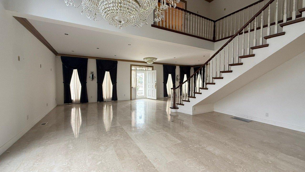 









8855


Boul. Gouin E.

,
Montréal (Rivière-des-Prairies/Pointe-aux-Trembles),




QC
H1E2P7

