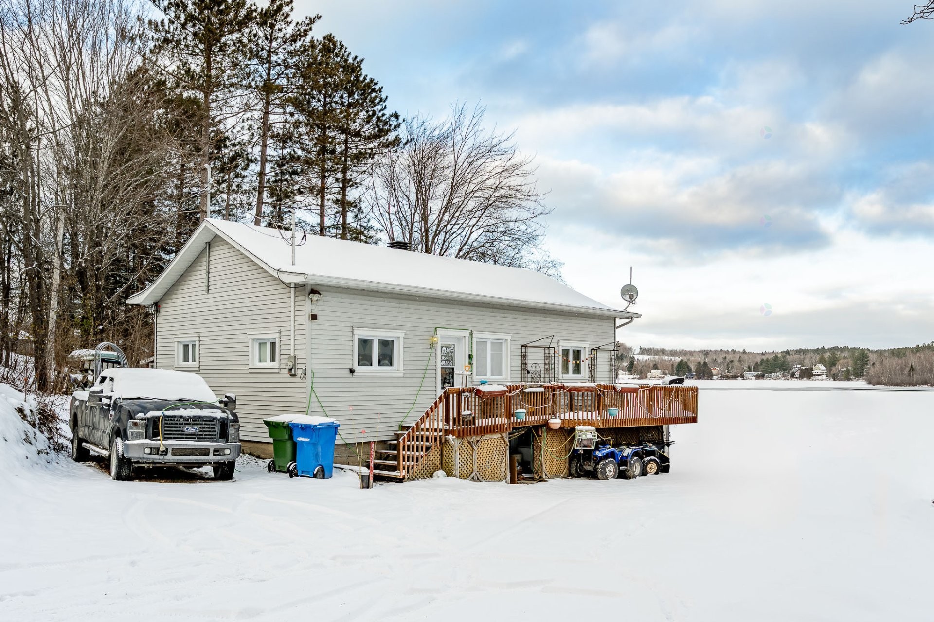 









353


Ch. St-Pierre

,
Saint-Claude,




QC
J1S2L5

