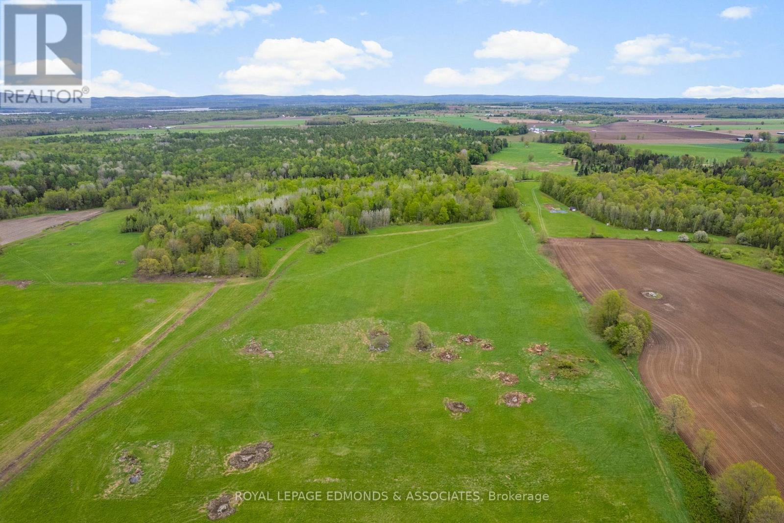 












0 WRIGHT ROAD

,
Whitewater Region,







Ontario
K0J2L0

