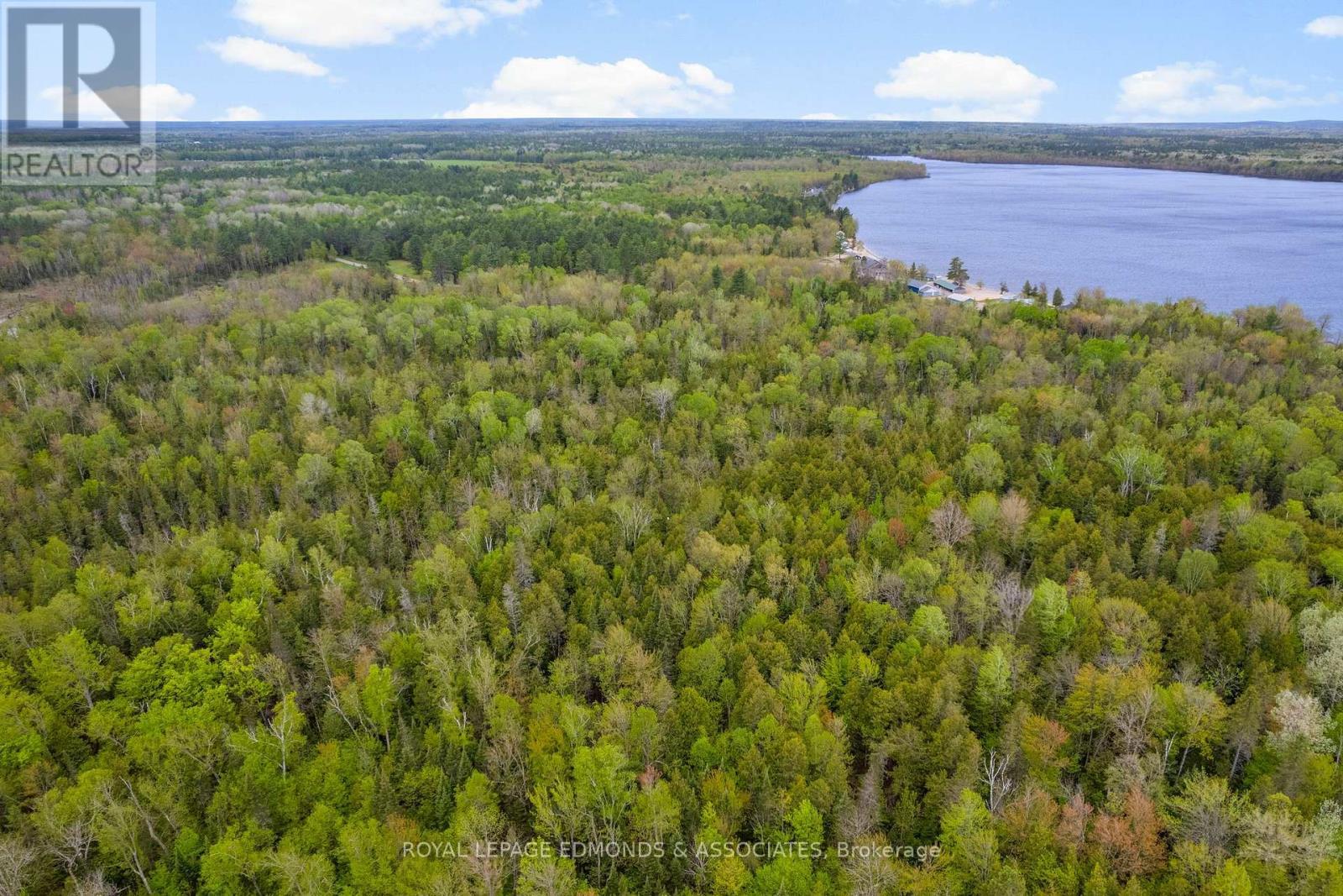 












0000 NANGOR TRAIL

,
Whitewater Region,







Ontario
K0J2L0

