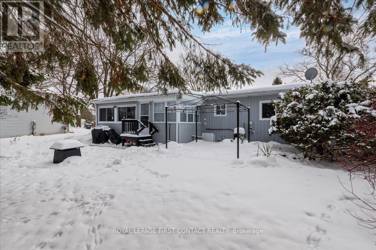 












10 SOUTH BOULEVARD

,
Innisfil,




Ontario
L9S1L7

