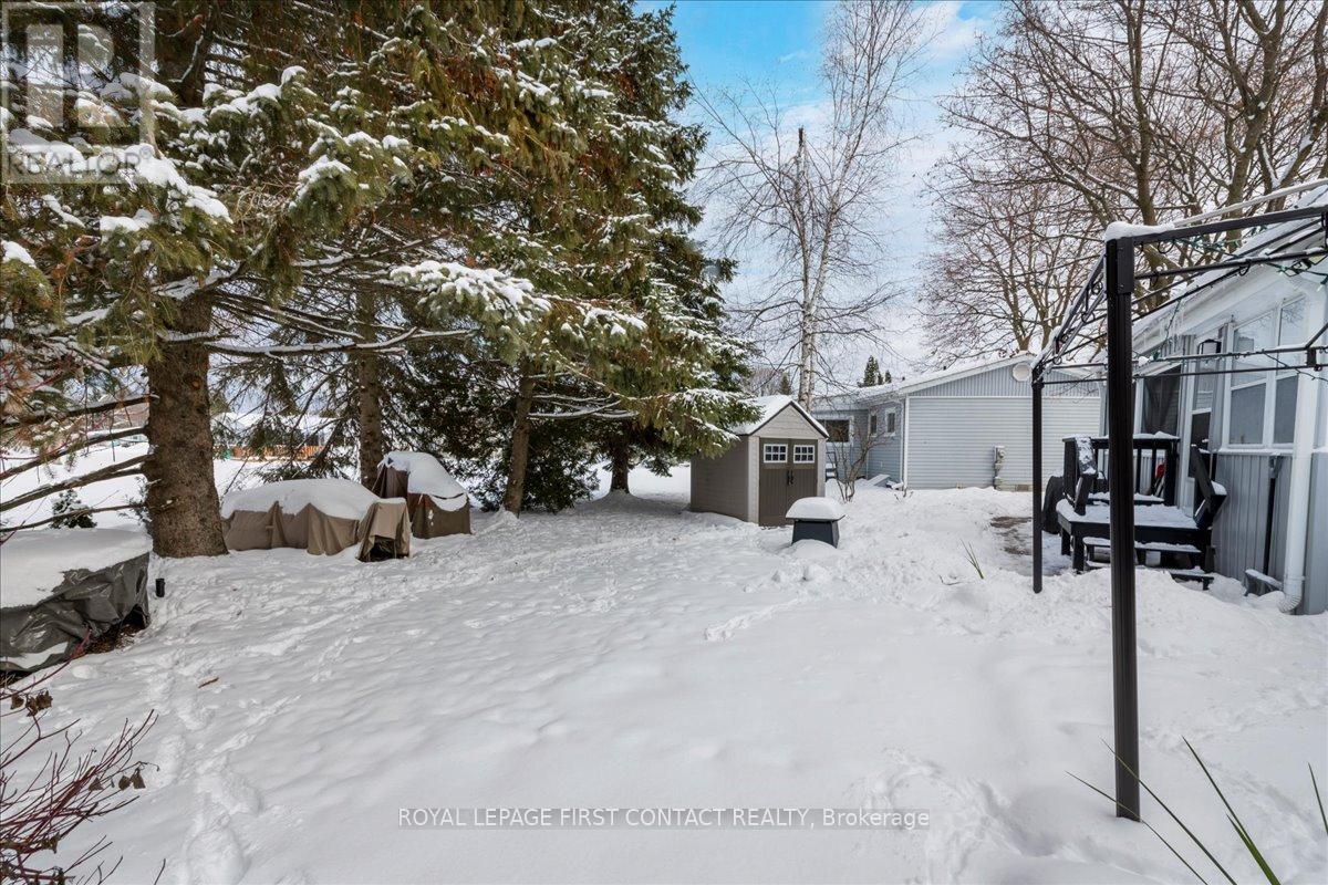 












10 SOUTH BOULEVARD

,
Innisfil,




Ontario
L9S1L7

