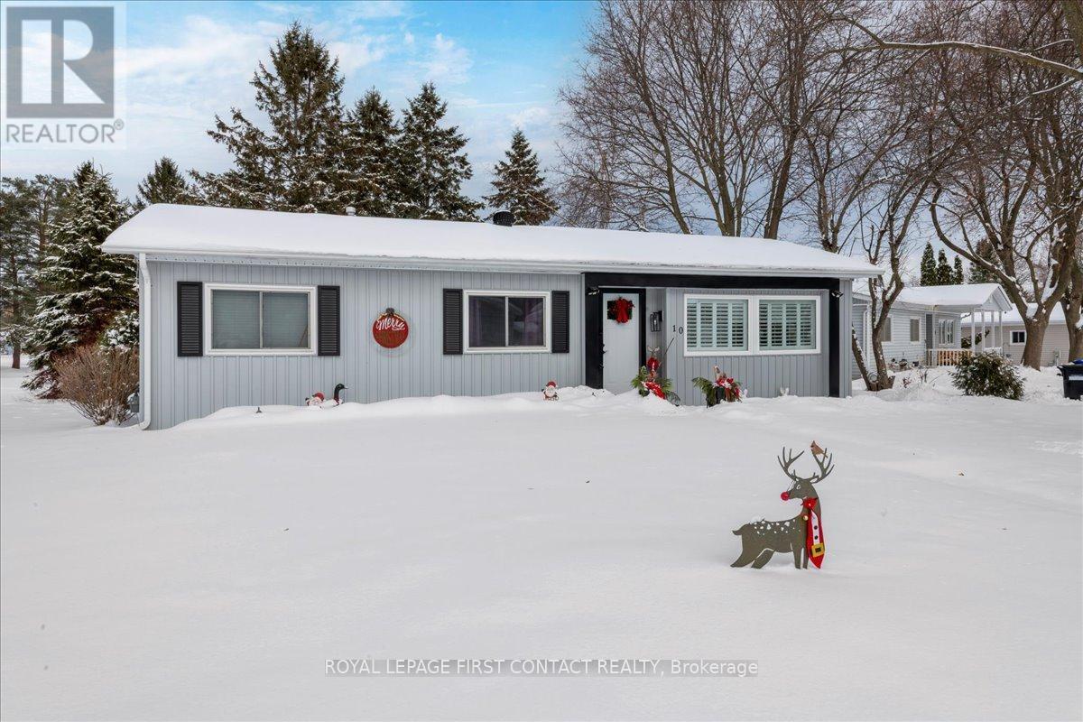 












10 SOUTH BOULEVARD

,
Innisfil,




Ontario
L9S1L7

