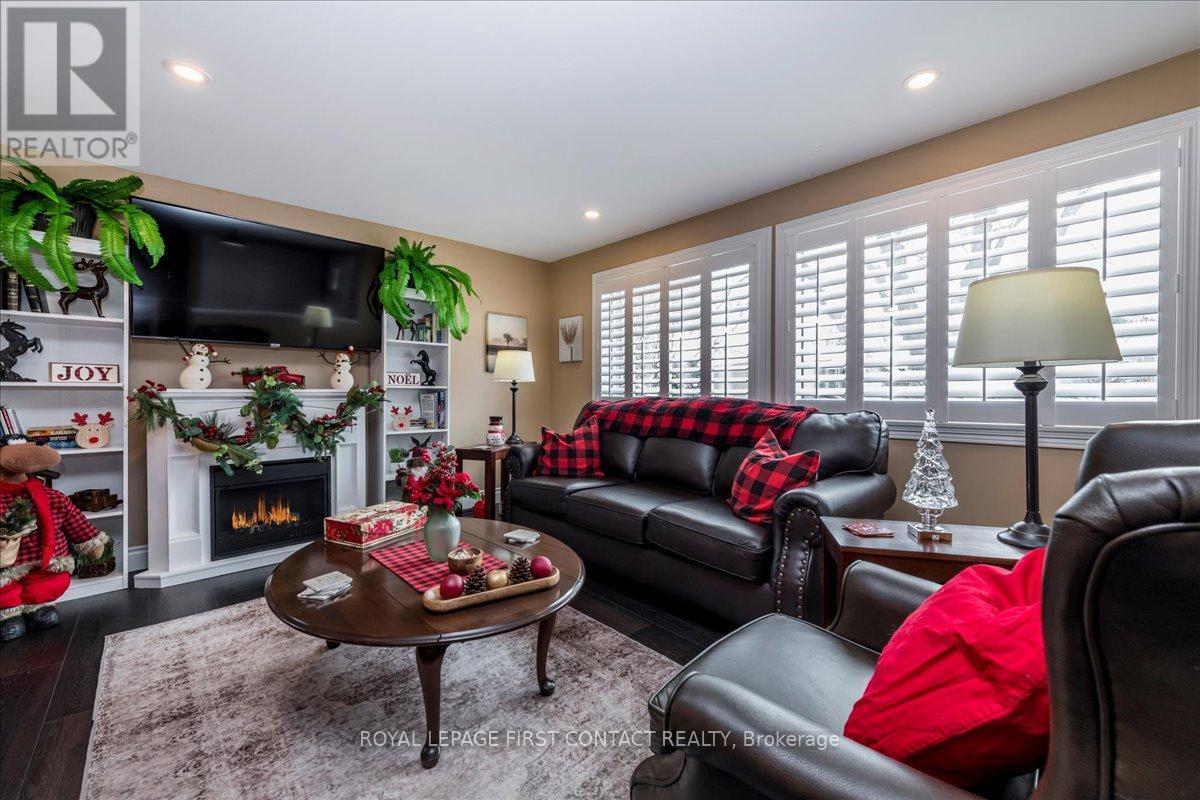 












10 SOUTH BOULEVARD

,
Innisfil,




Ontario
L9S1L7

