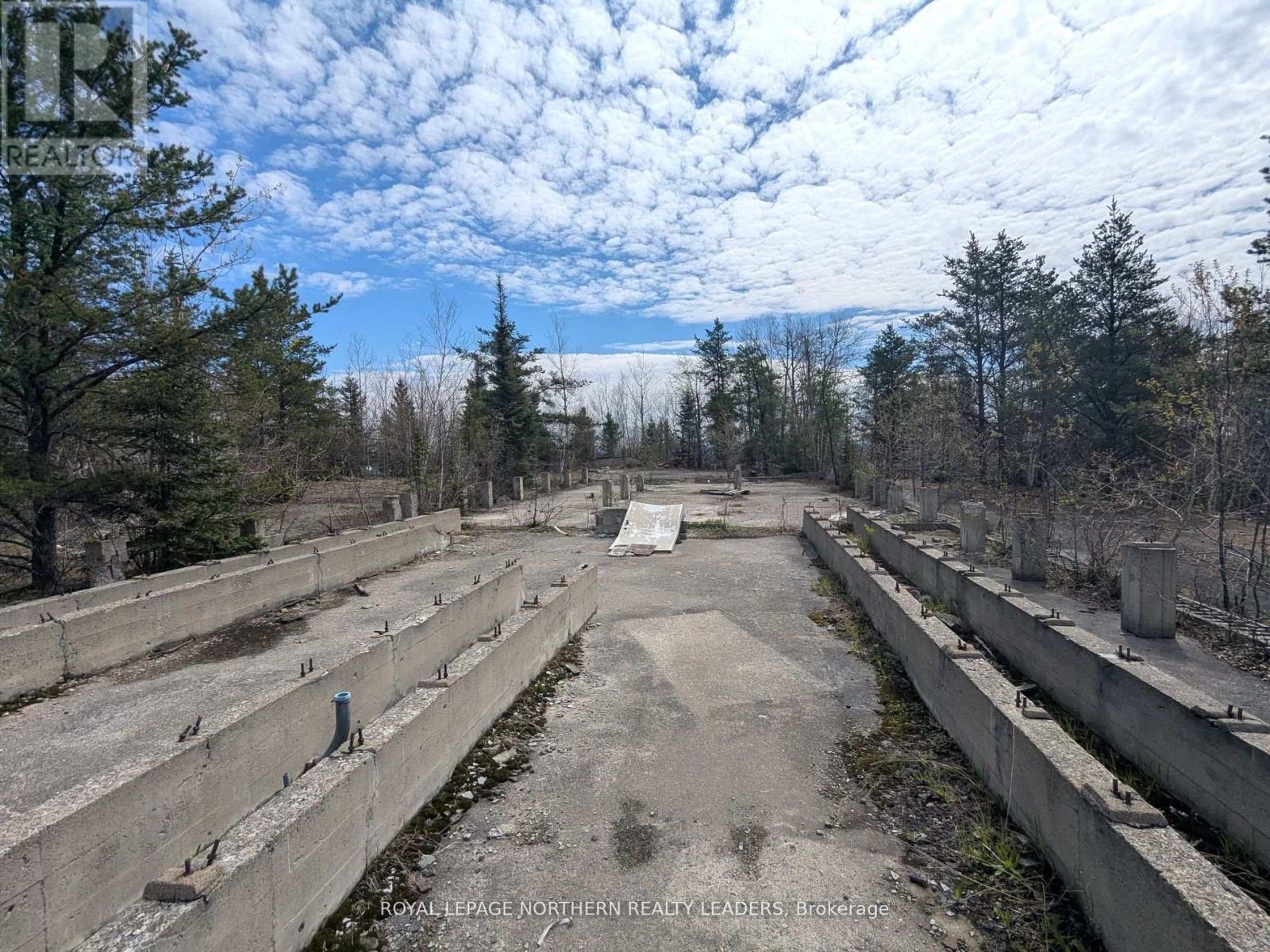 












1619 LAVA MOUNTAIN ROAD

,
Black River-Matheson (Matheson),







Ontario
P0K1R0

